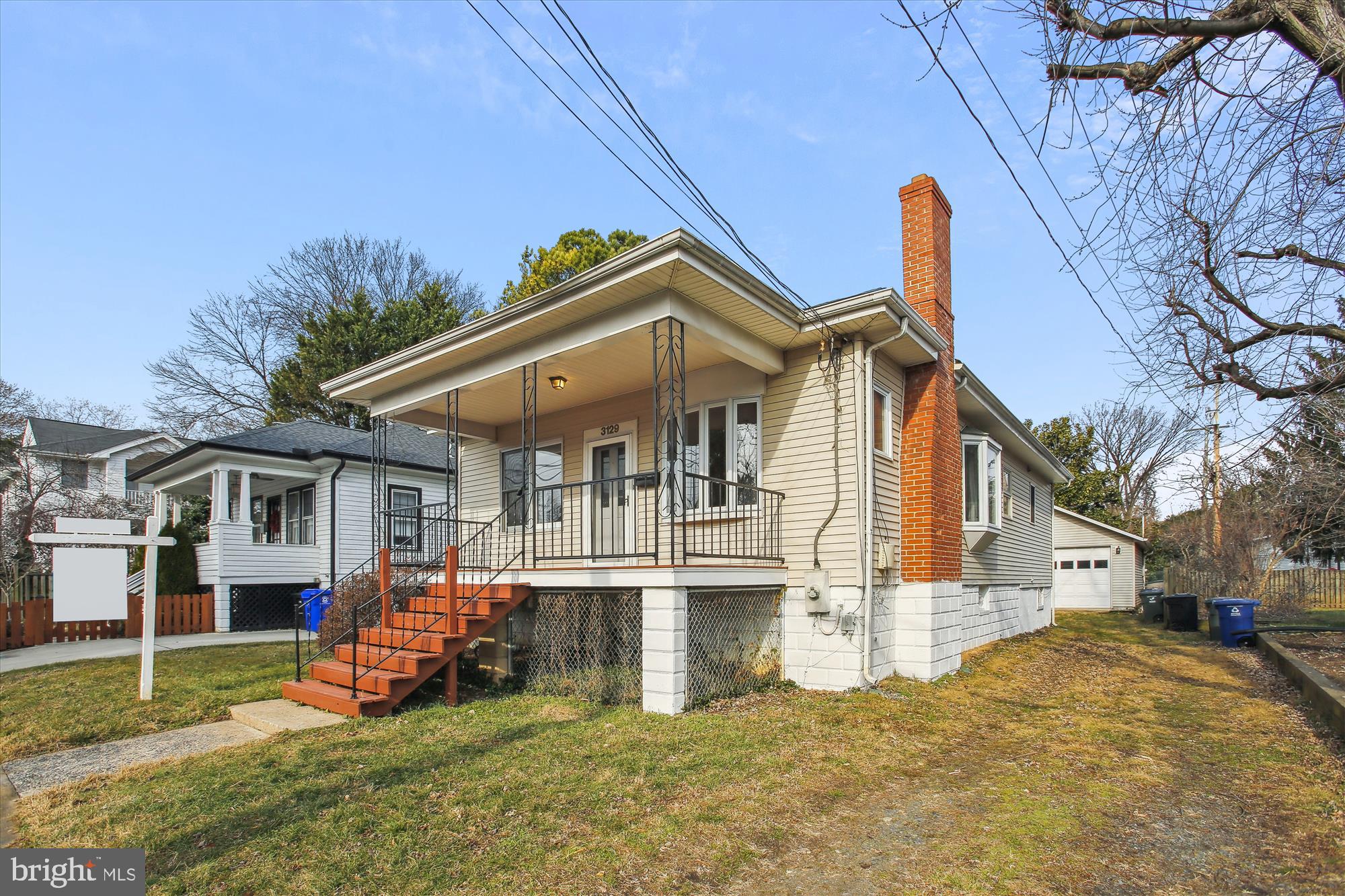 CLARENDON - Residential Lease