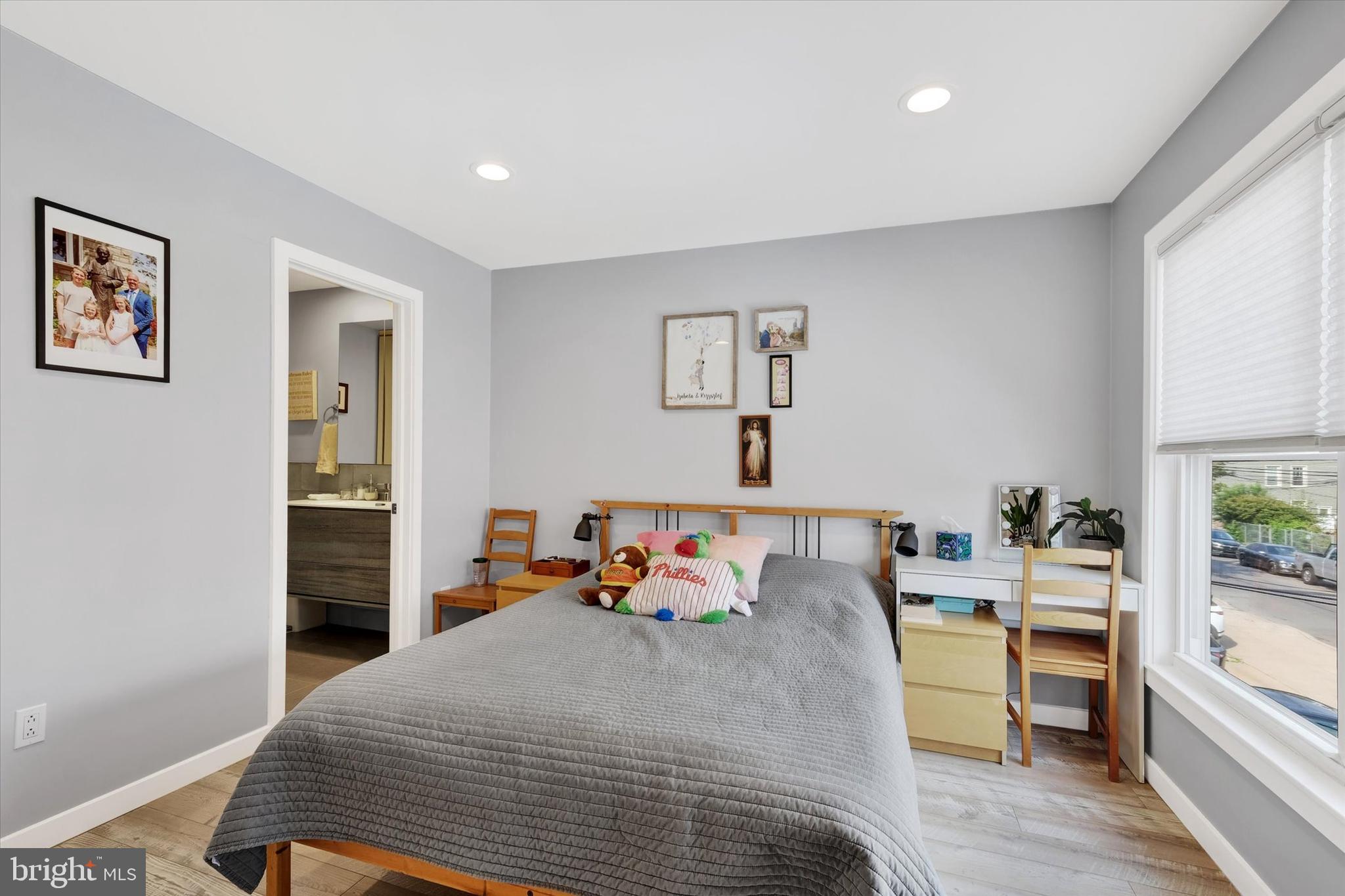 PORT RICHMOND - Residential