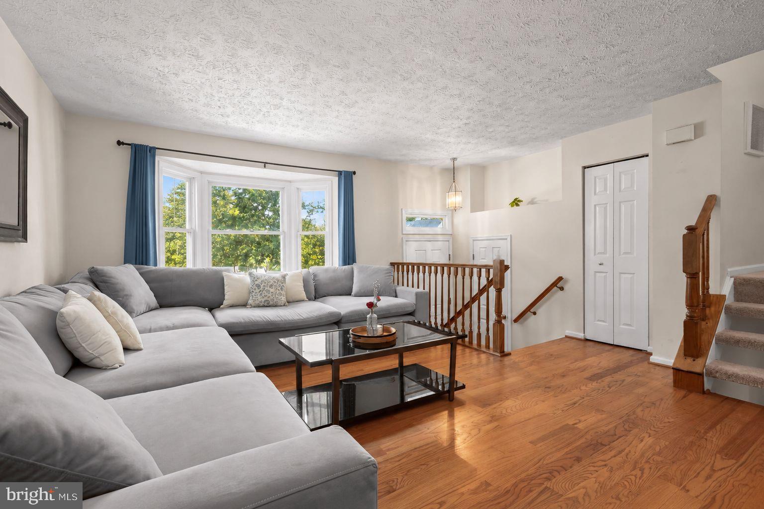 1210 SWANHILL COURT