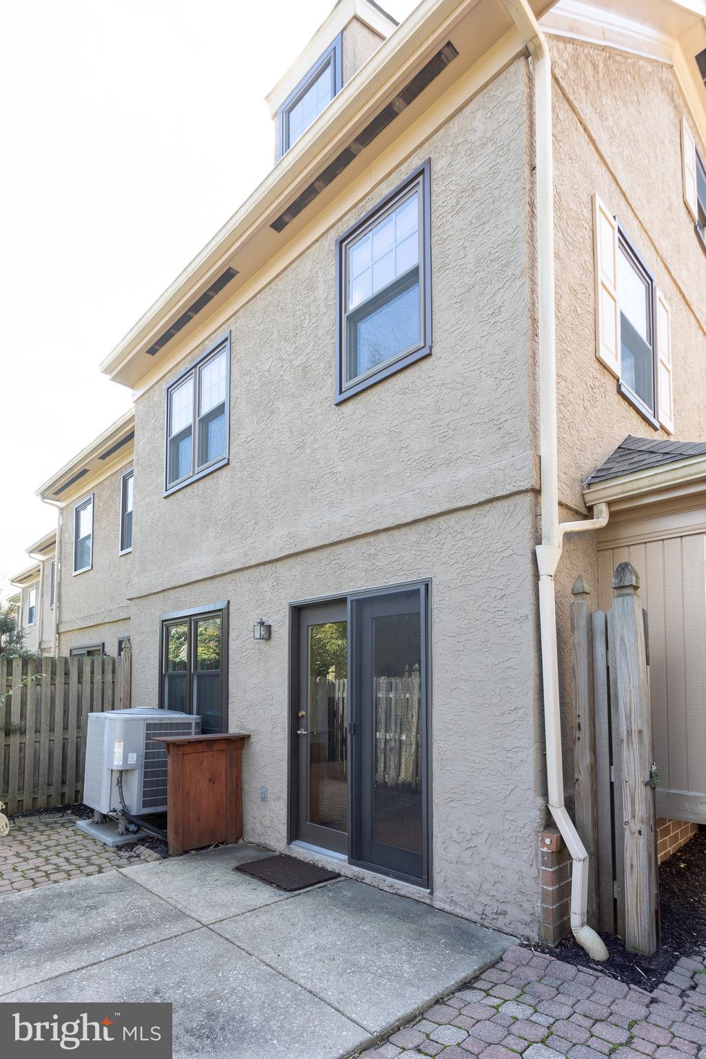 EAGLE CROSSING - Residential