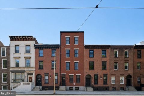 Photo of 1716 - 00 W Girard Avenue #103, PHILADELPHIA, PA 19130 (MLS # PAPH2644498)
