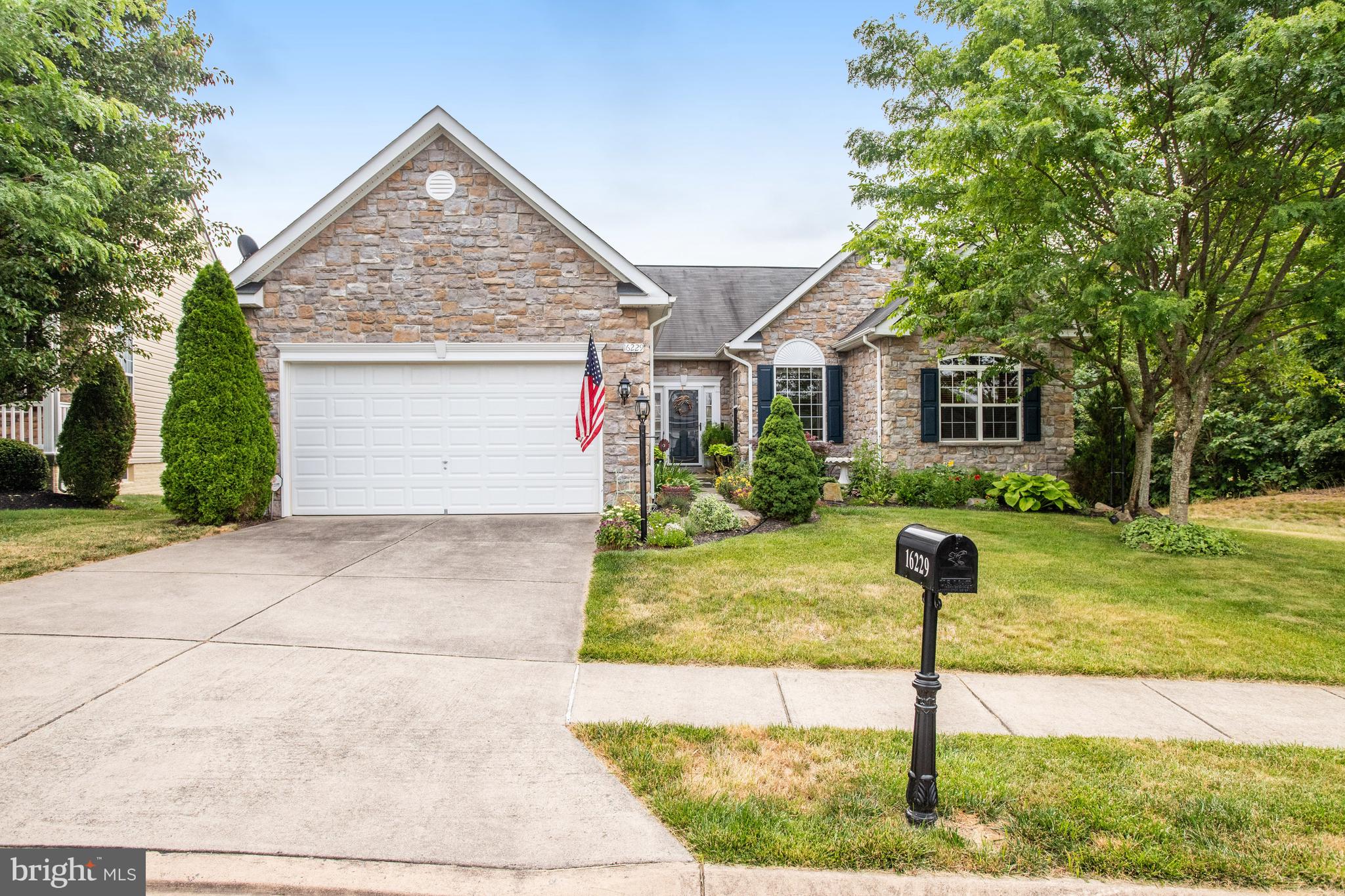 FOUR SEASONS AT HISTORIC VA - Residential