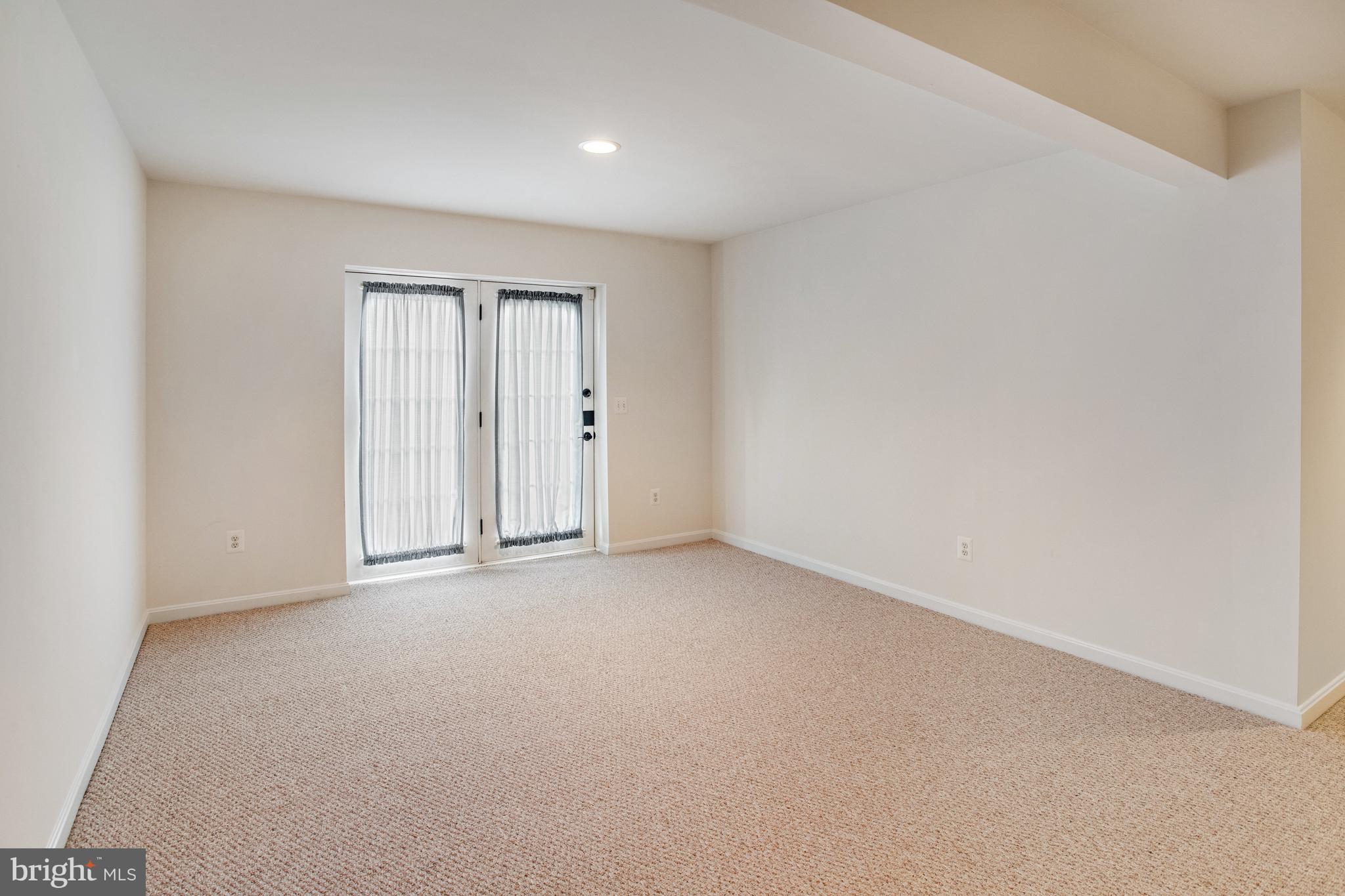 FOUR SEASONS AT HISTORIC VA - Residential