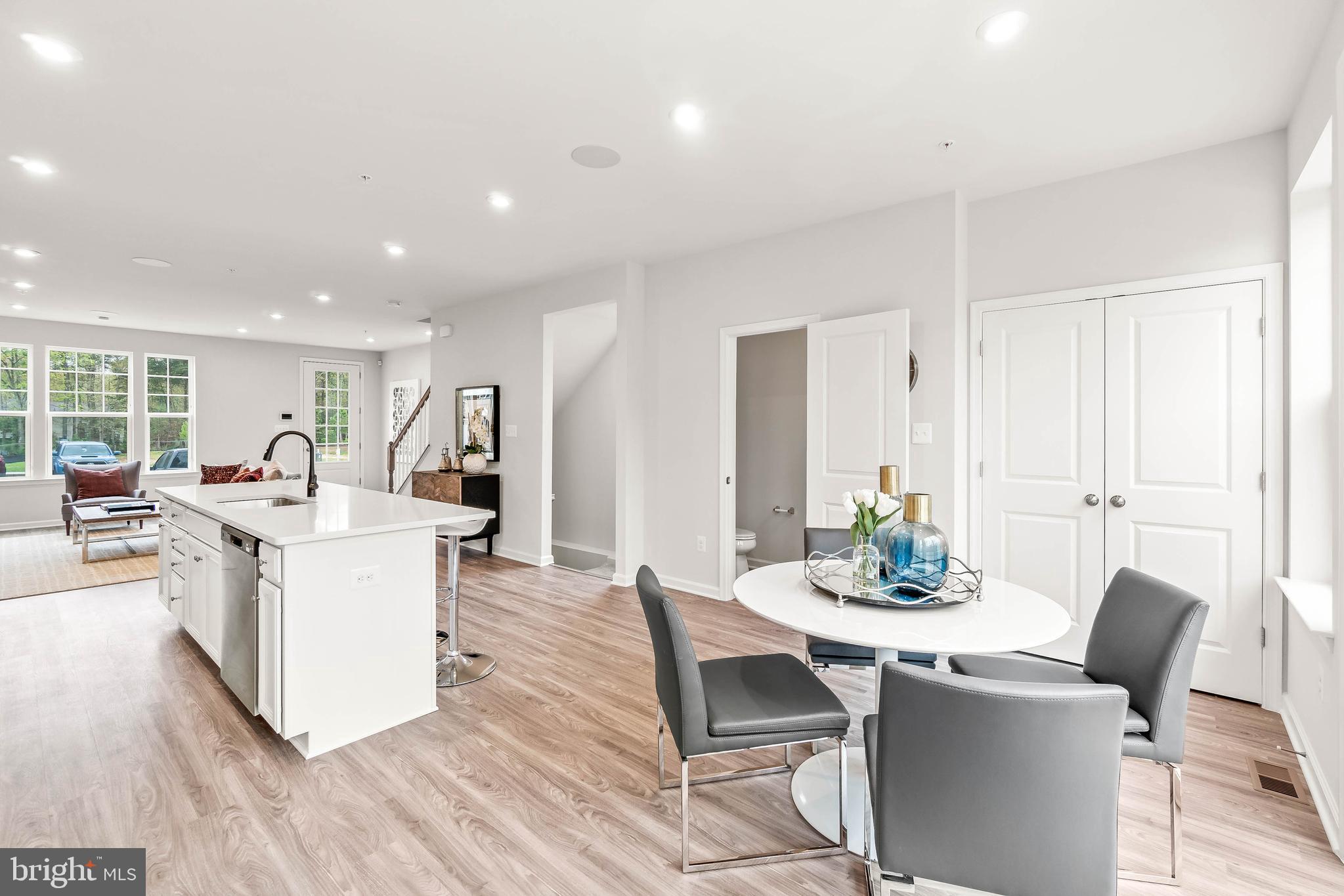 THE WOODLANDS - Residential