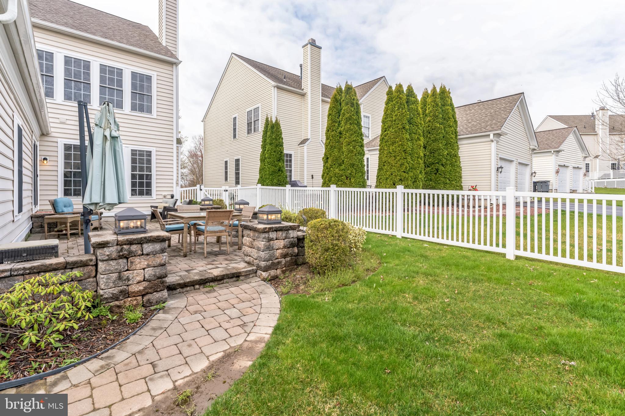 WINDSOR RIDGE - Residential