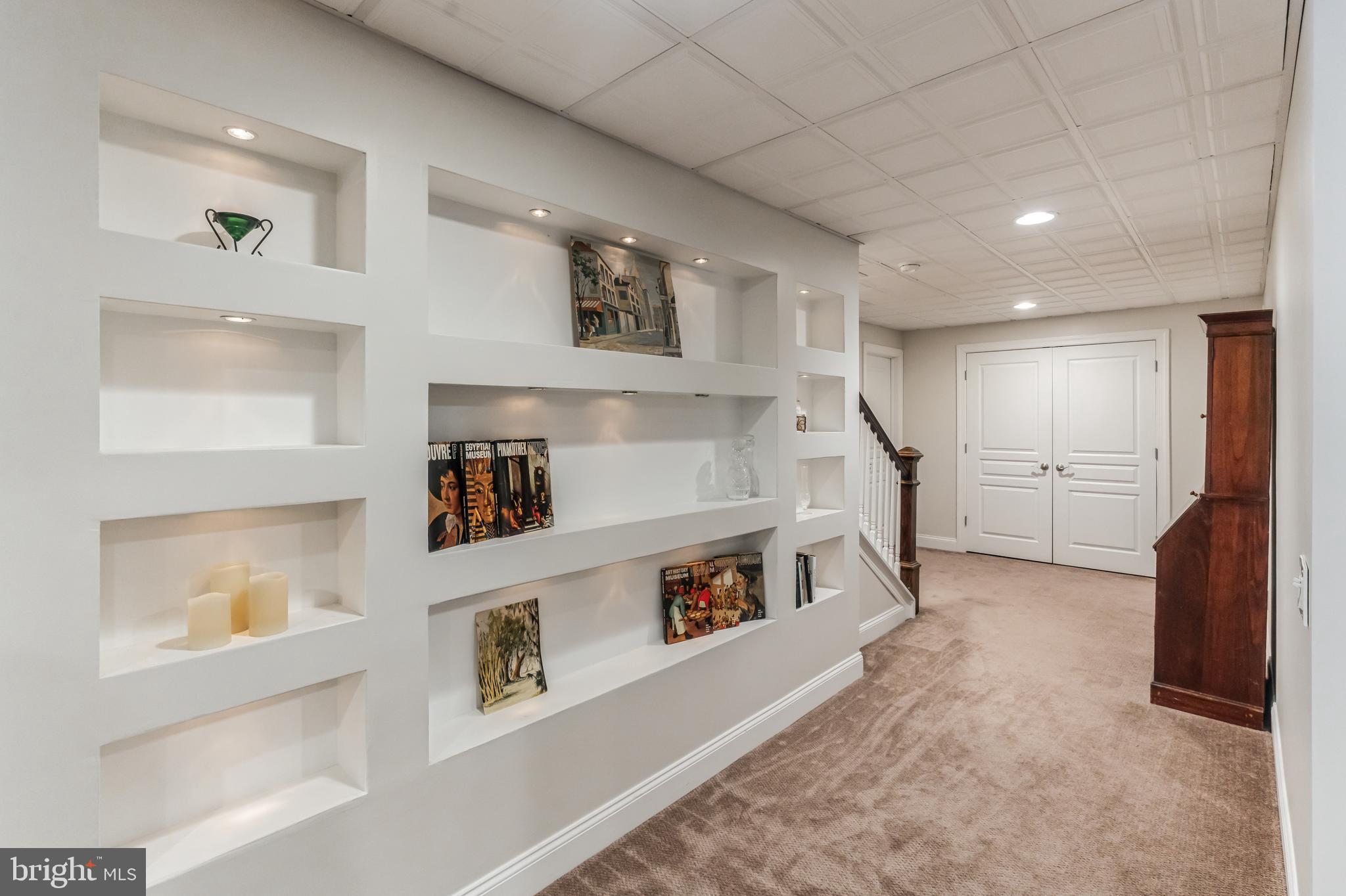 WINDSOR RIDGE - Residential