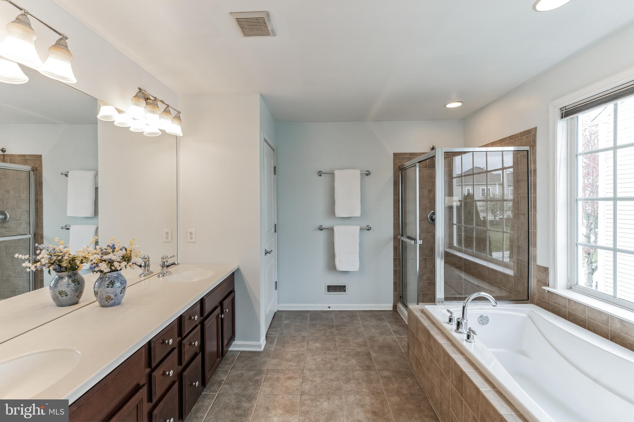 WINDSOR RIDGE - Residential