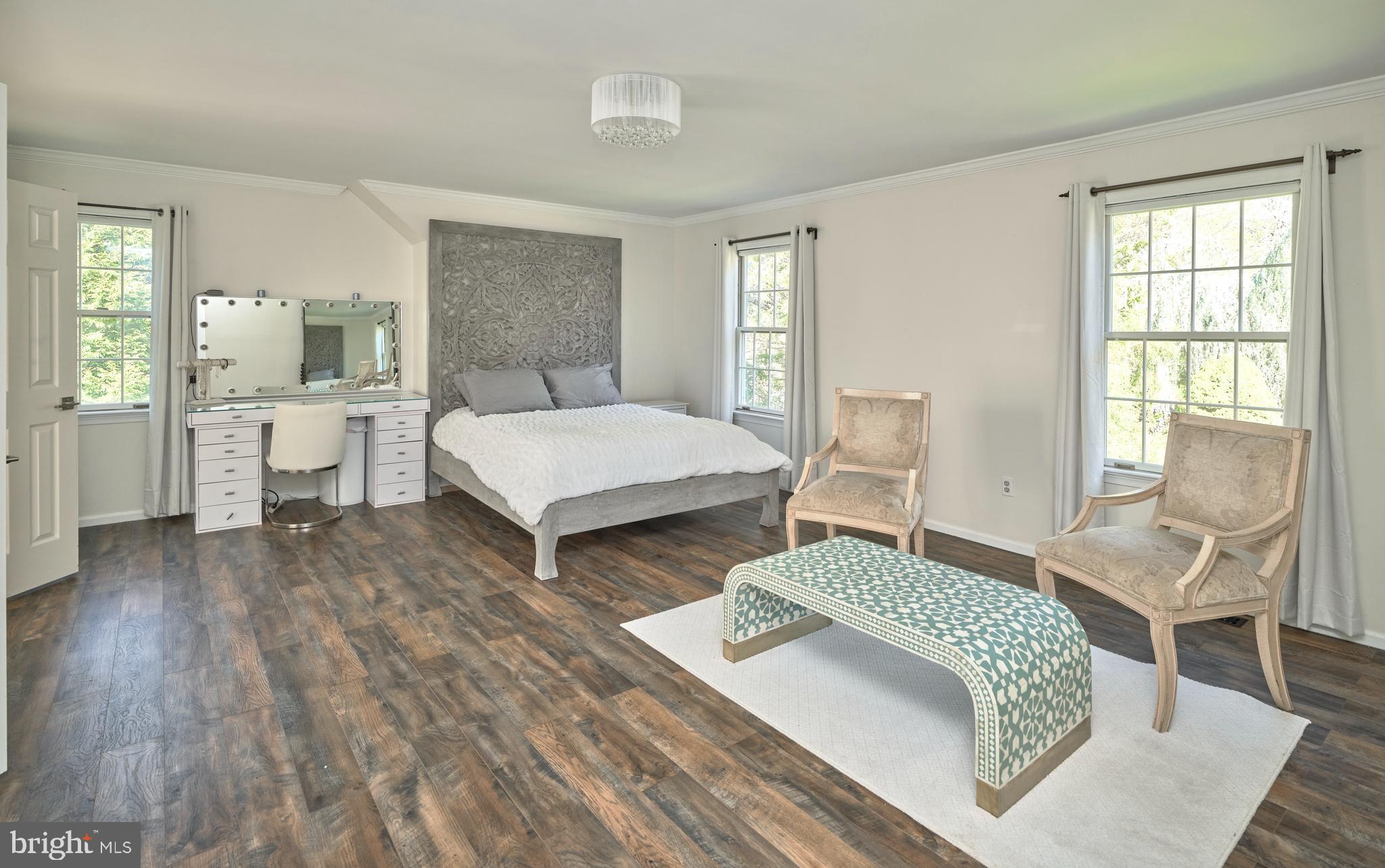 FOX HUNT ESTS - Residential