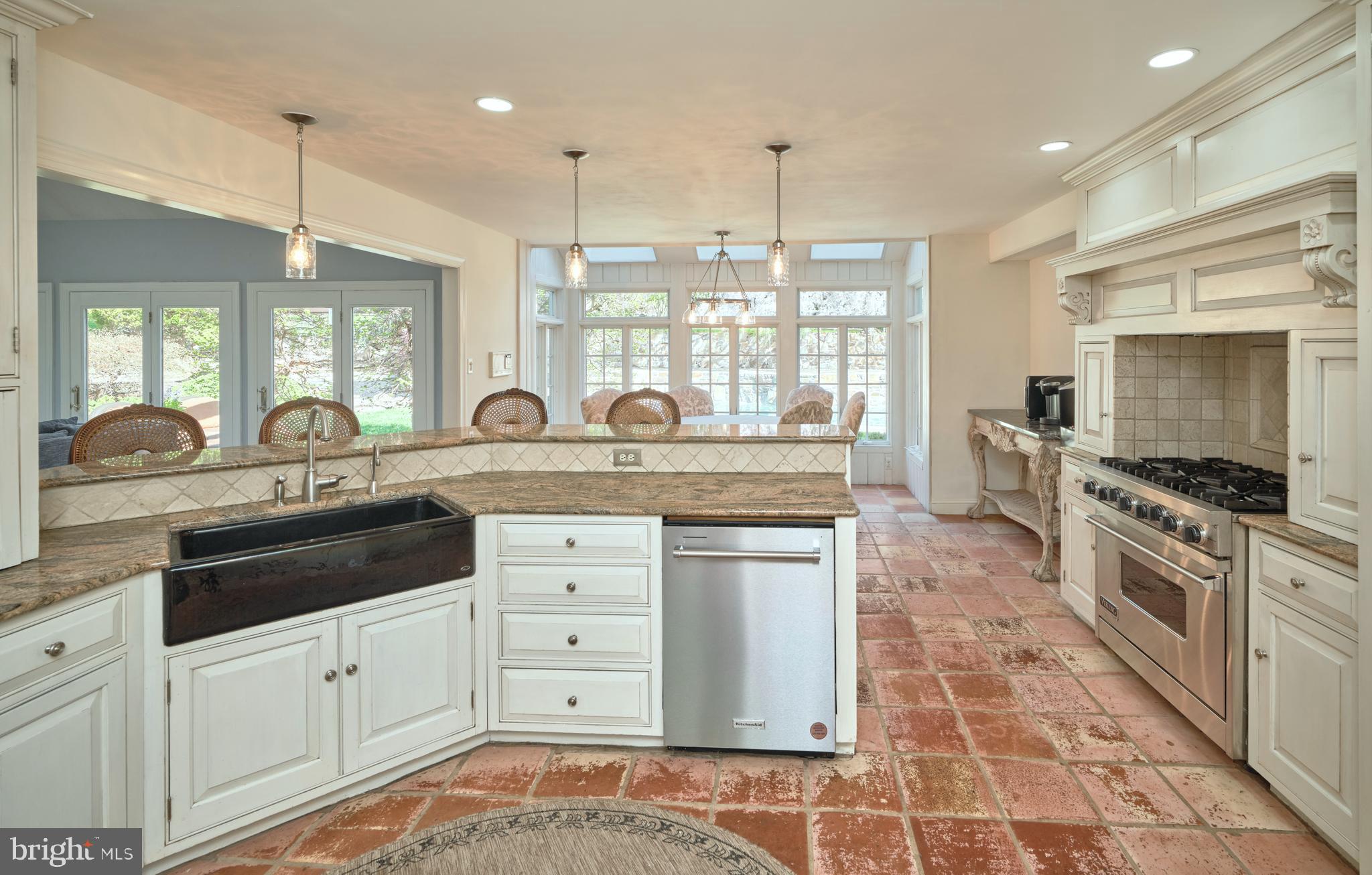 FOX HUNT ESTS - Residential