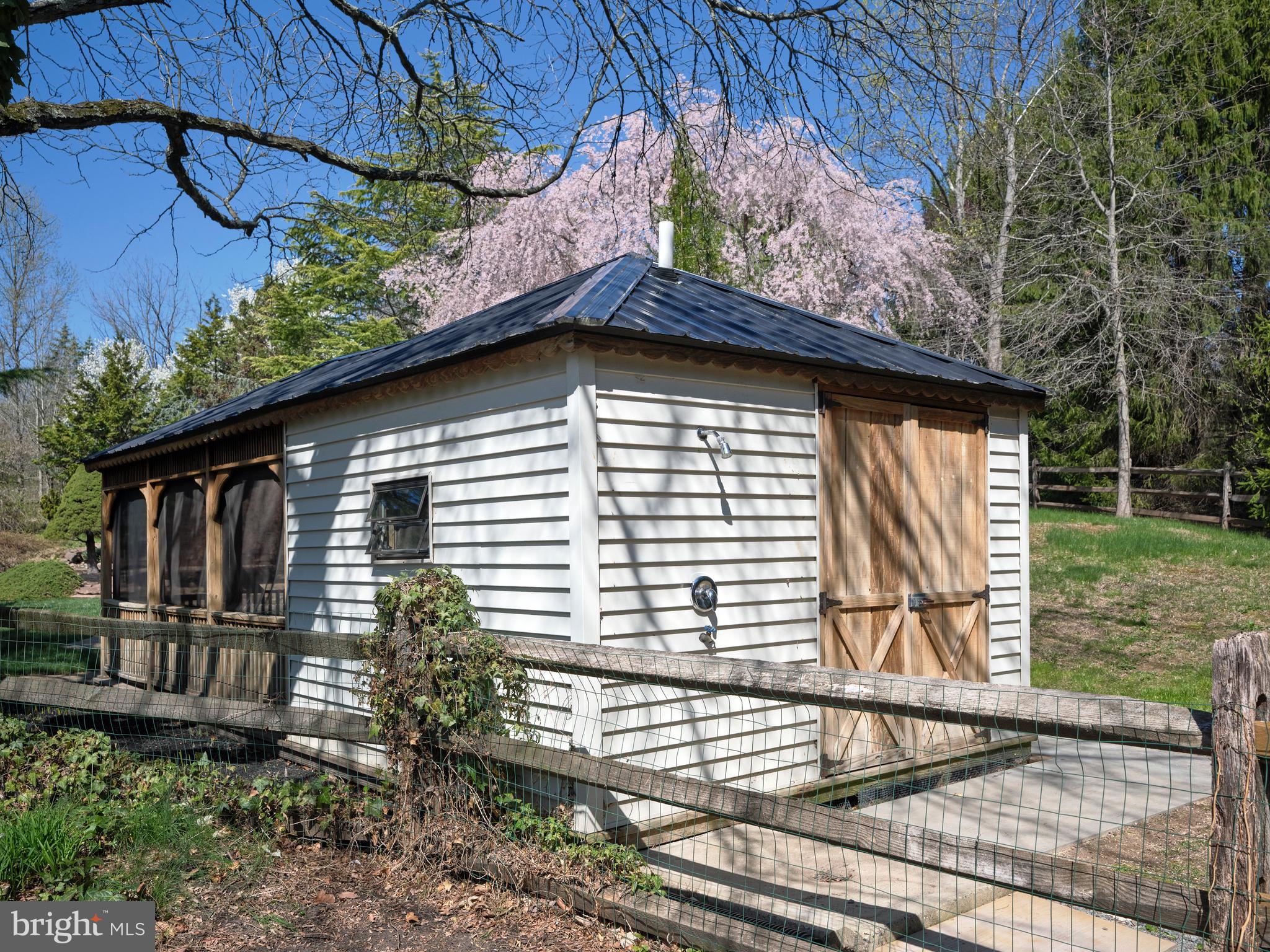 FOX HUNT ESTS - Residential