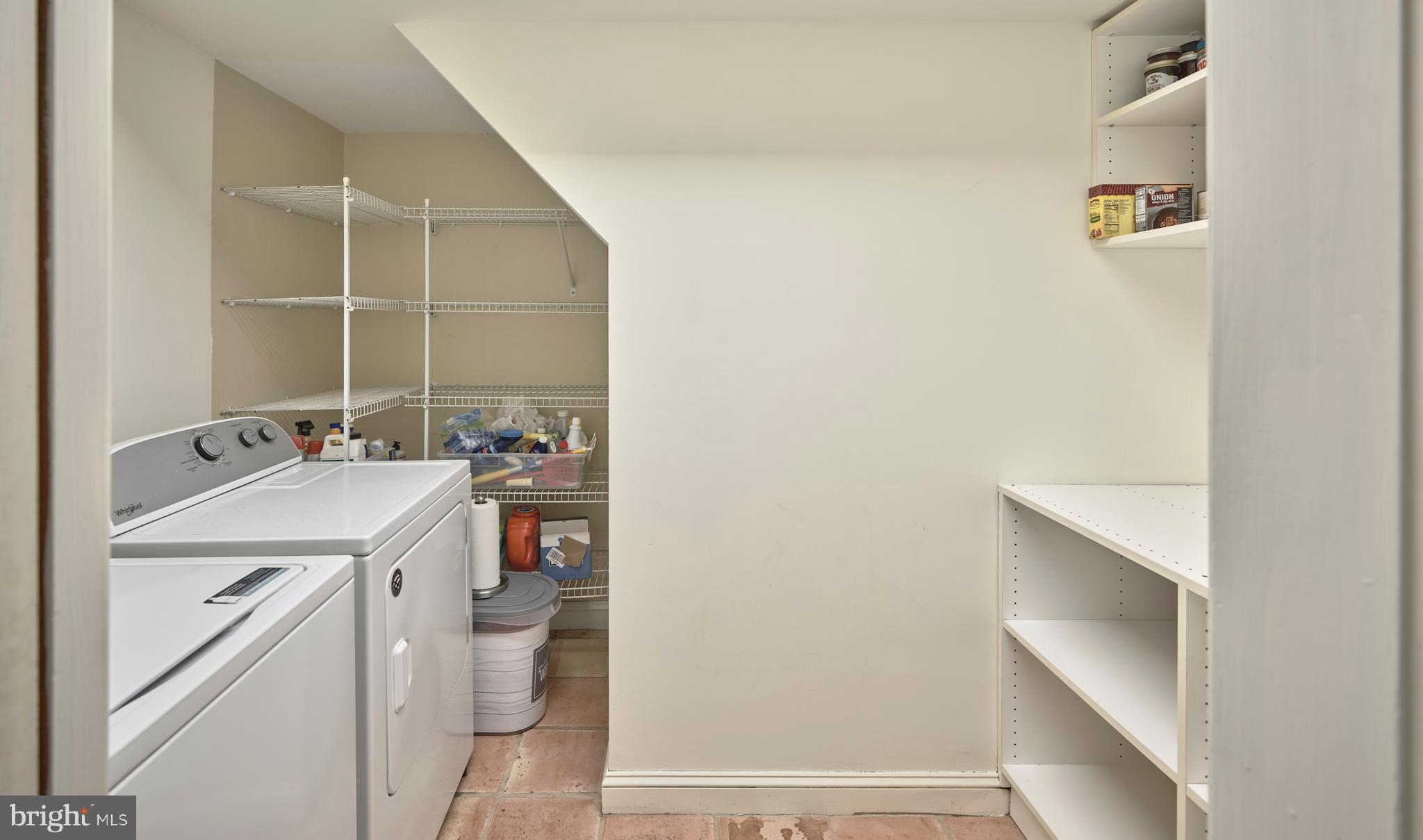 FOX HUNT ESTS - Residential