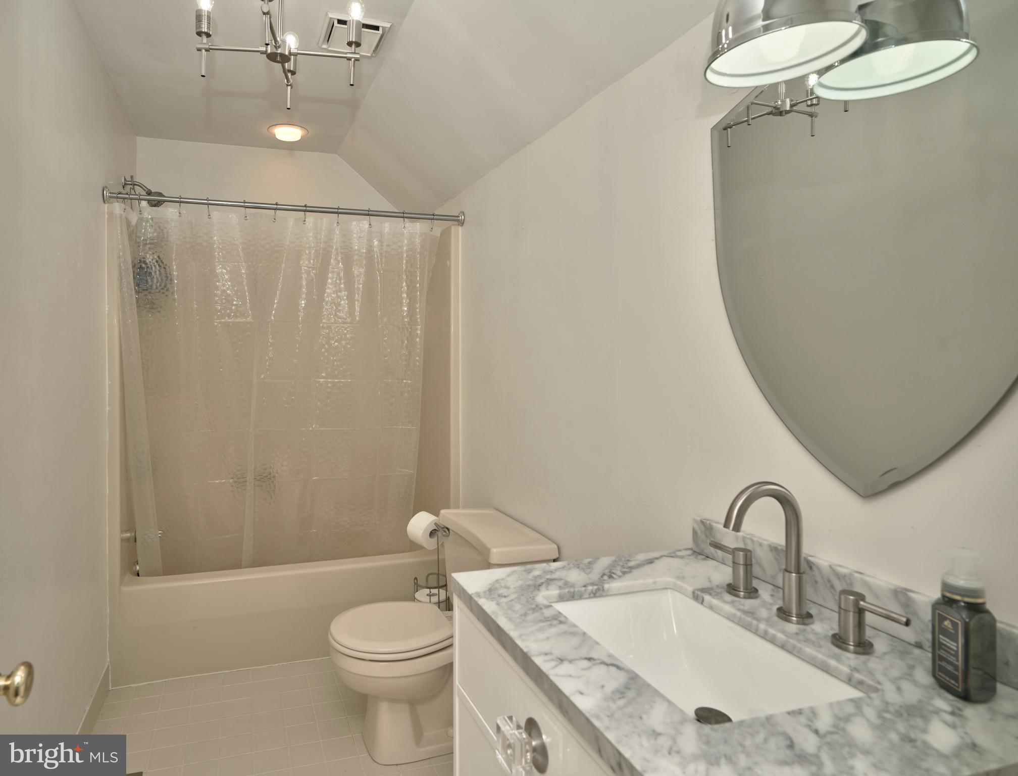 FOX HUNT ESTS - Residential