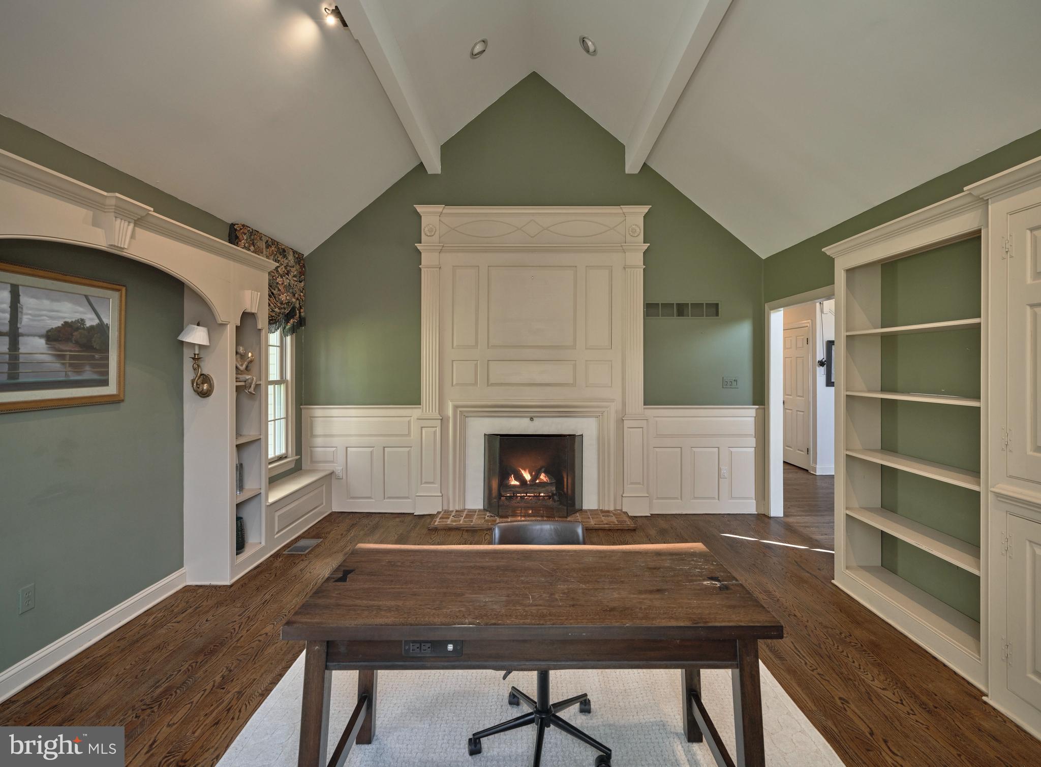 FOX HUNT ESTS - Residential