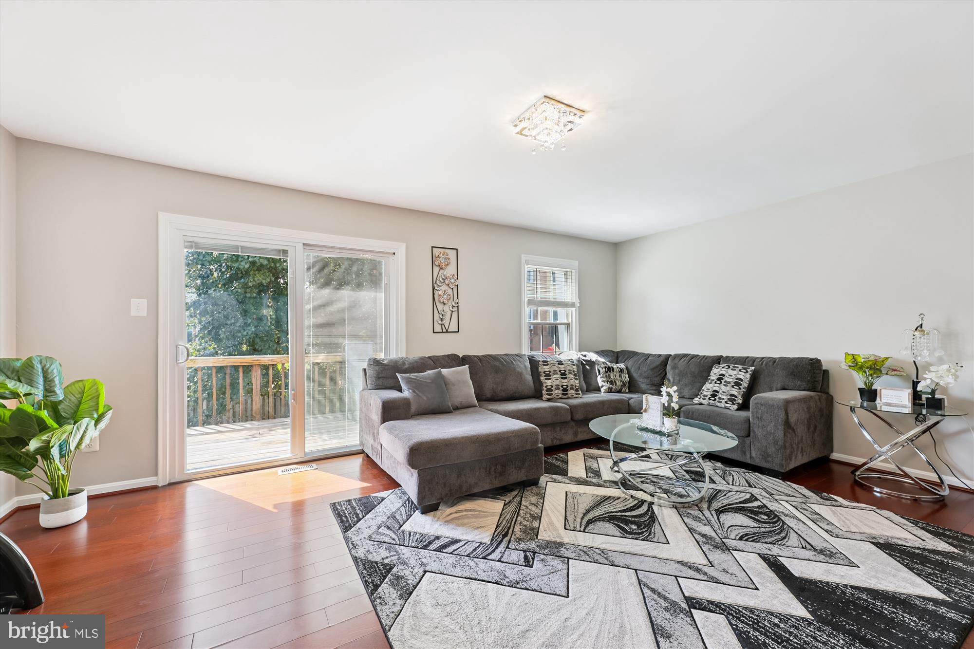 4505 CANARY COURT