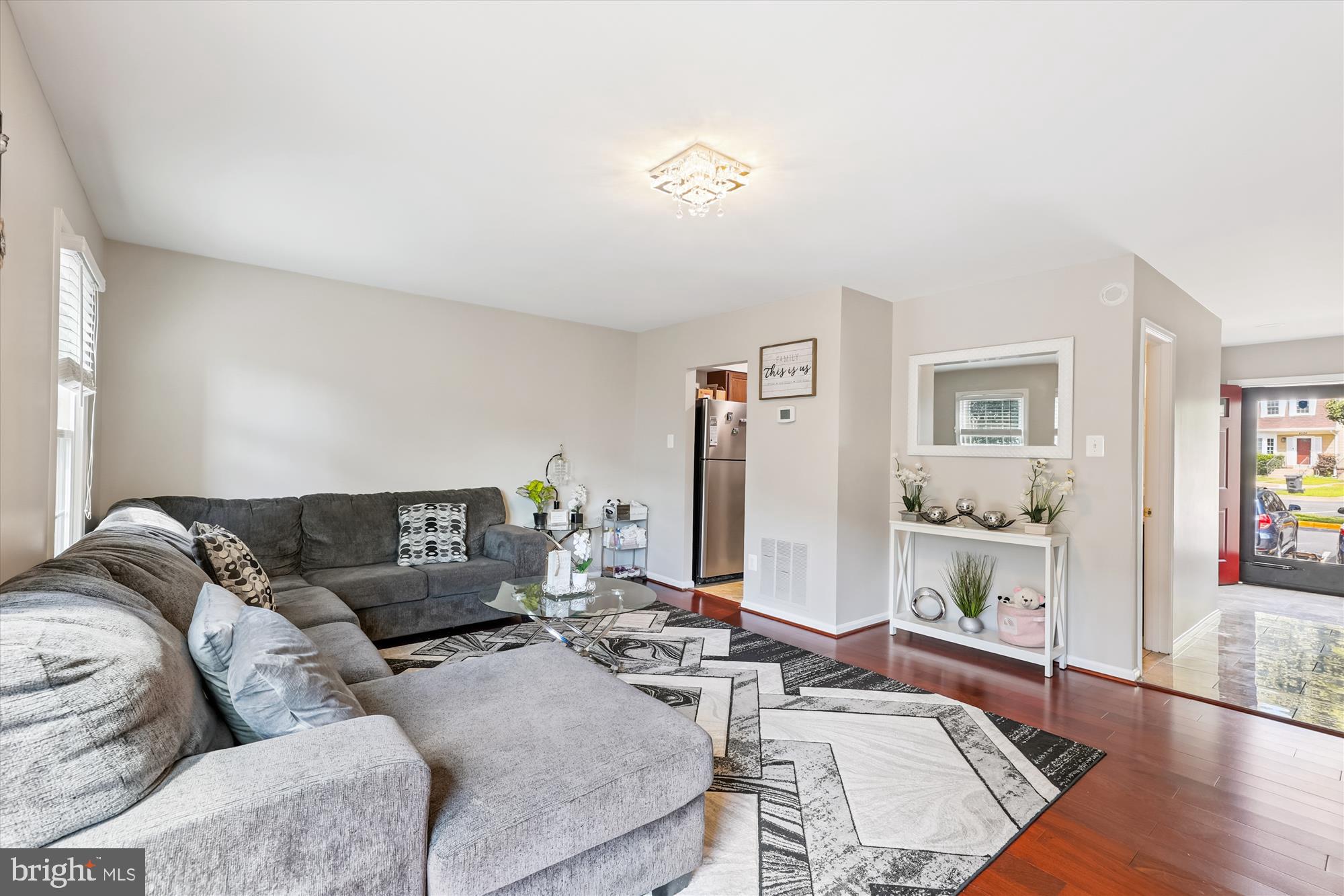 4505 CANARY COURT