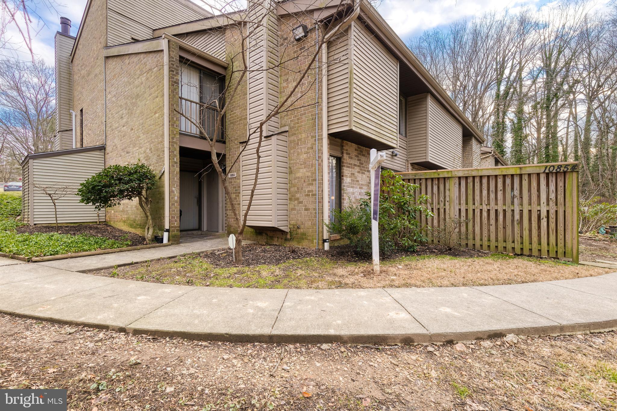 VILLAGE OF WILDE LAKE - Residential