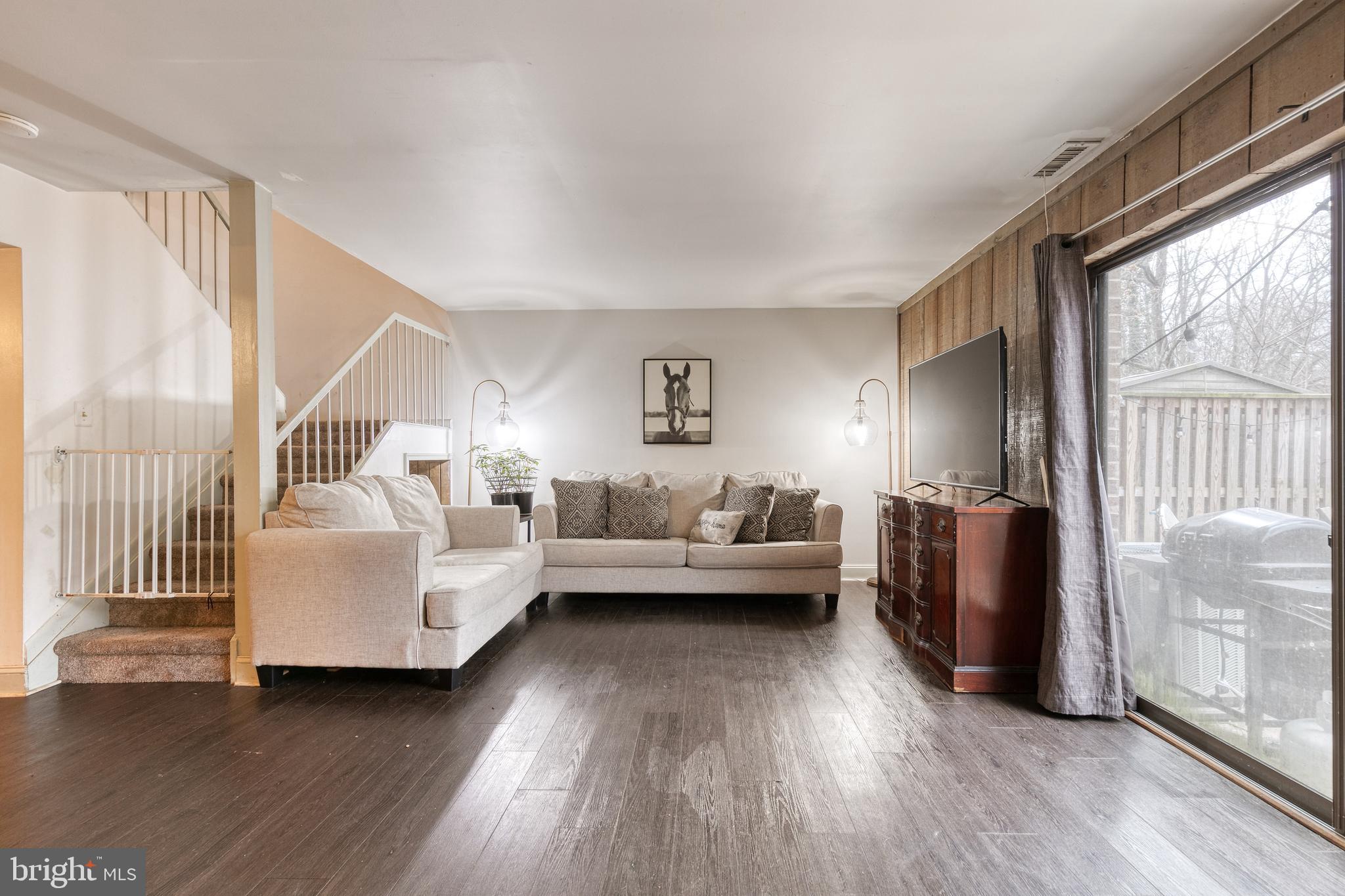 VILLAGE OF WILDE LAKE - Residential