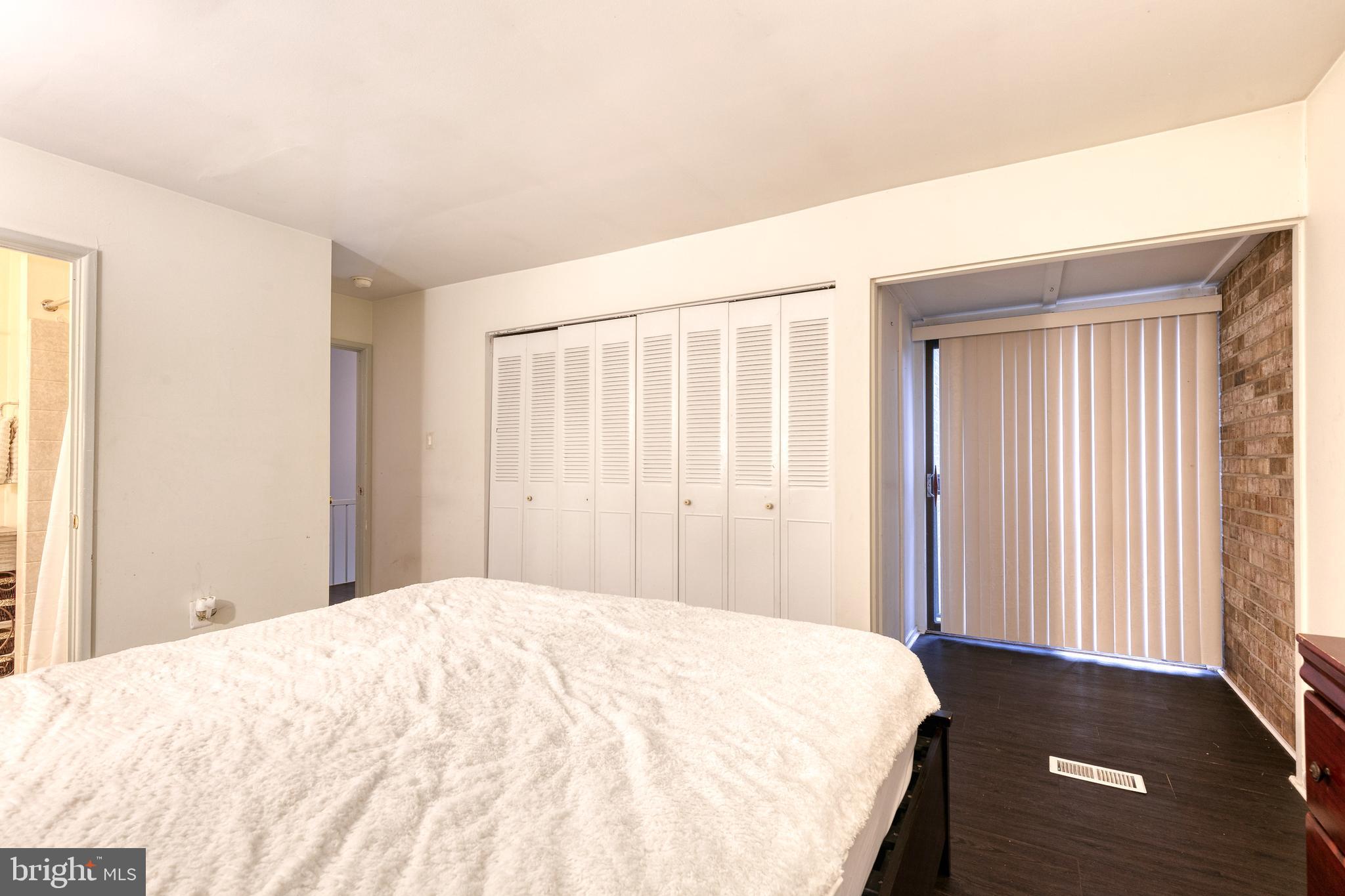 VILLAGE OF WILDE LAKE - Residential