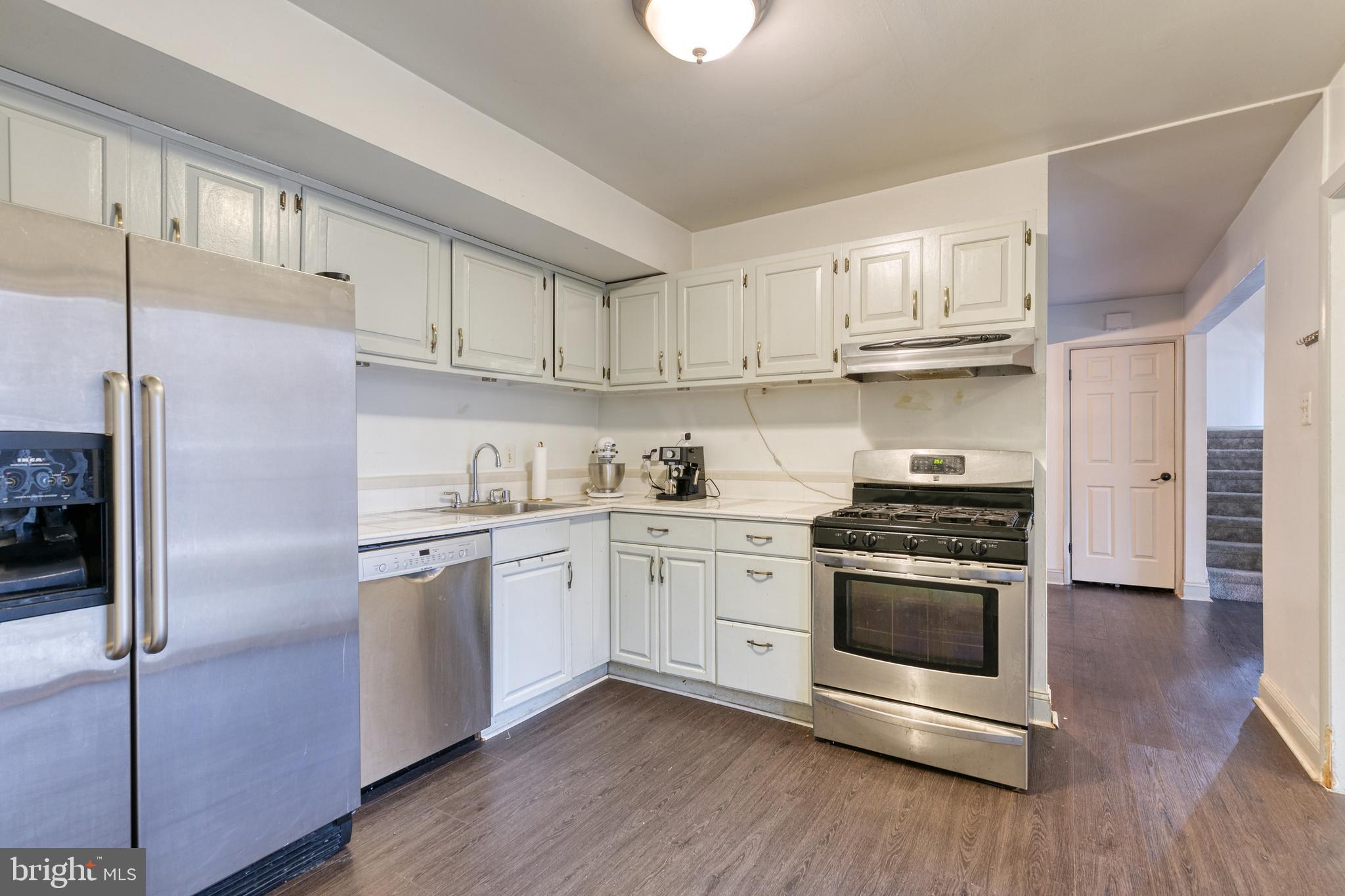 VILLAGE OF WILDE LAKE - Residential