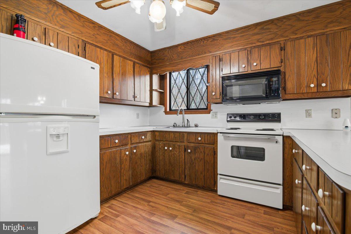 BIRCH HOLLOW ESTATES - Residential