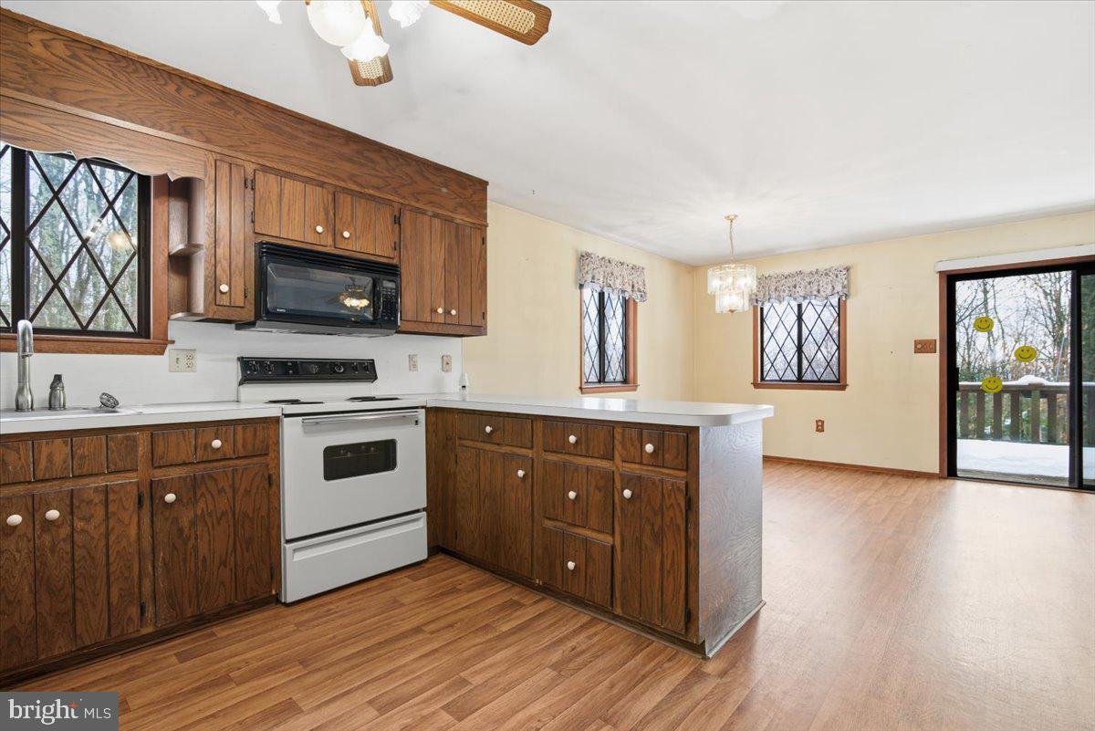 BIRCH HOLLOW ESTATES - Residential