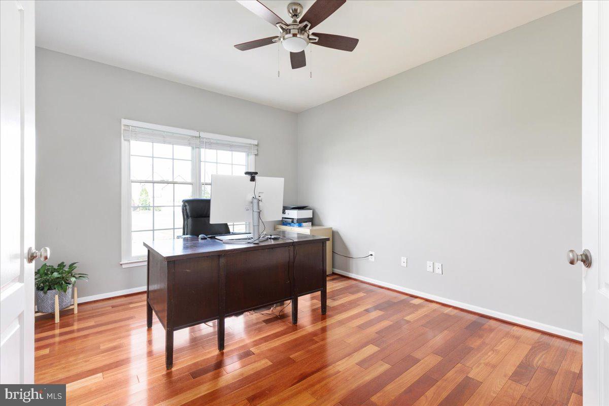 SOUTH RIDING - Residential