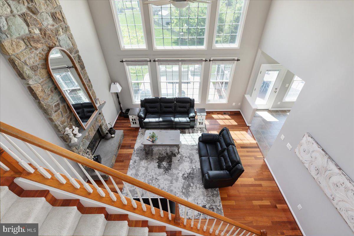 SOUTH RIDING - Residential