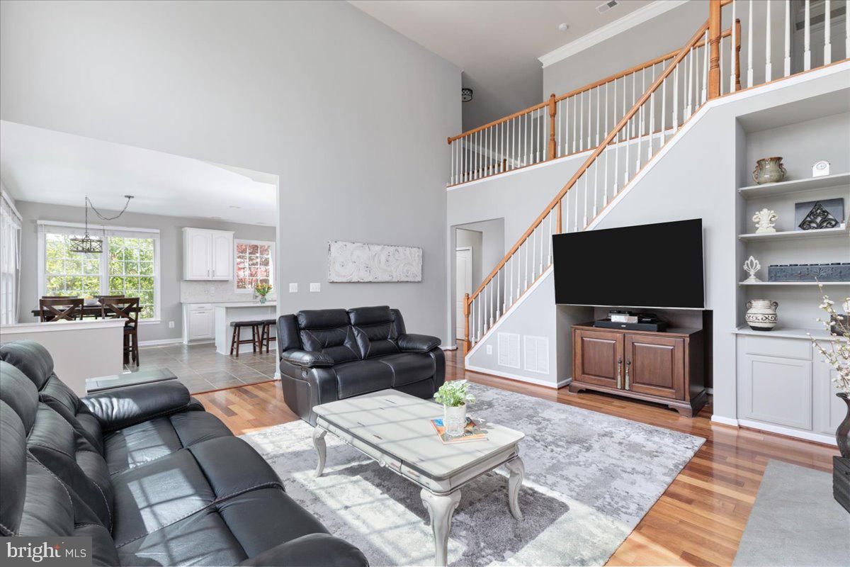 SOUTH RIDING - Residential