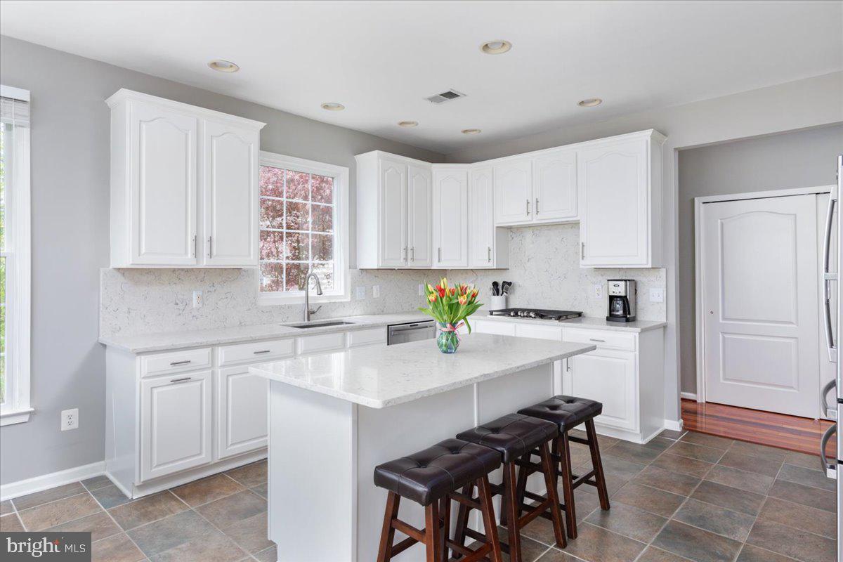 SOUTH RIDING - Residential