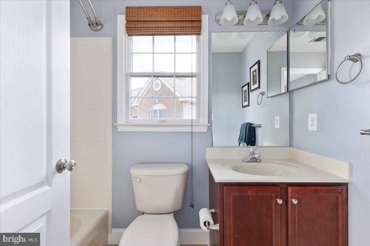 SOUTH RIDING - Residential