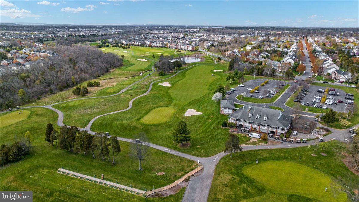 SOUTH RIDING - Residential