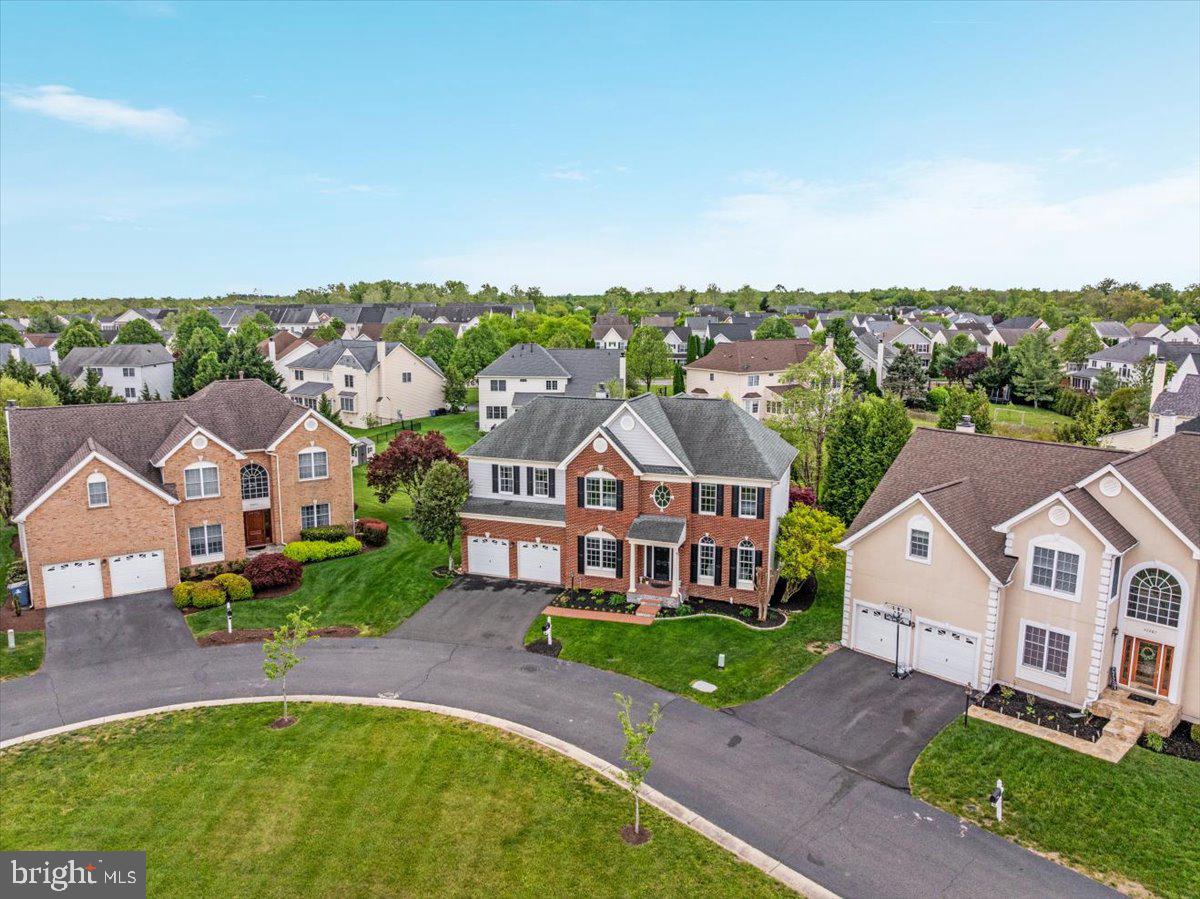 SOUTH RIDING - Residential