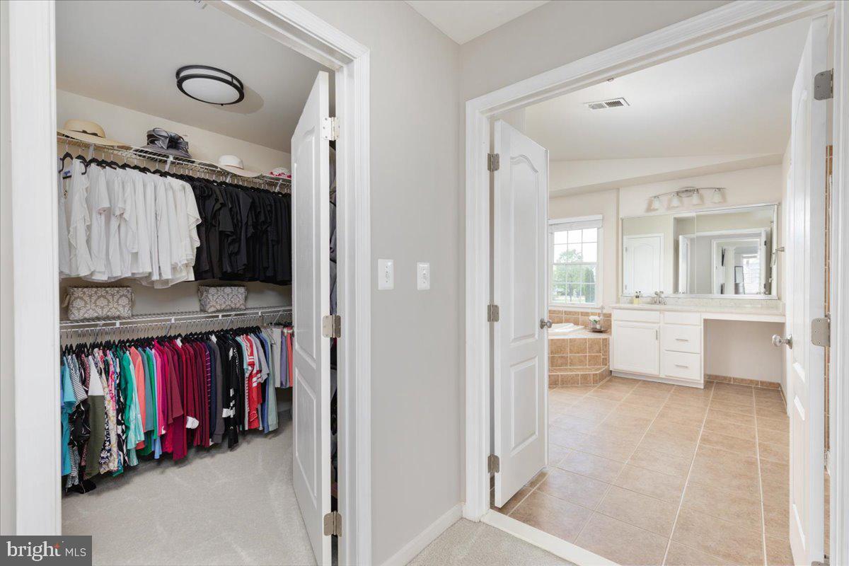 SOUTH RIDING - Residential