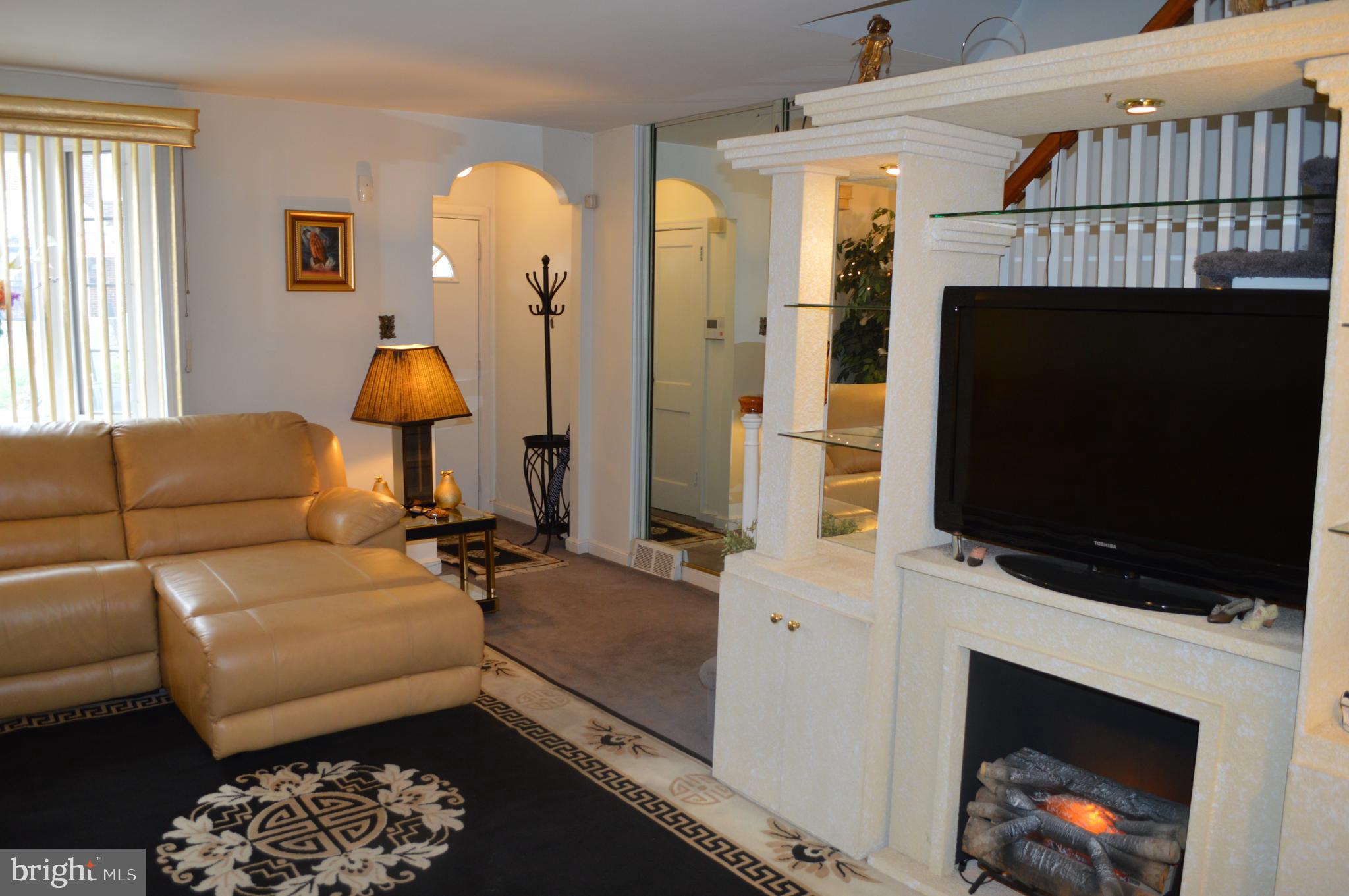 CASTOR GARDENS - Residential