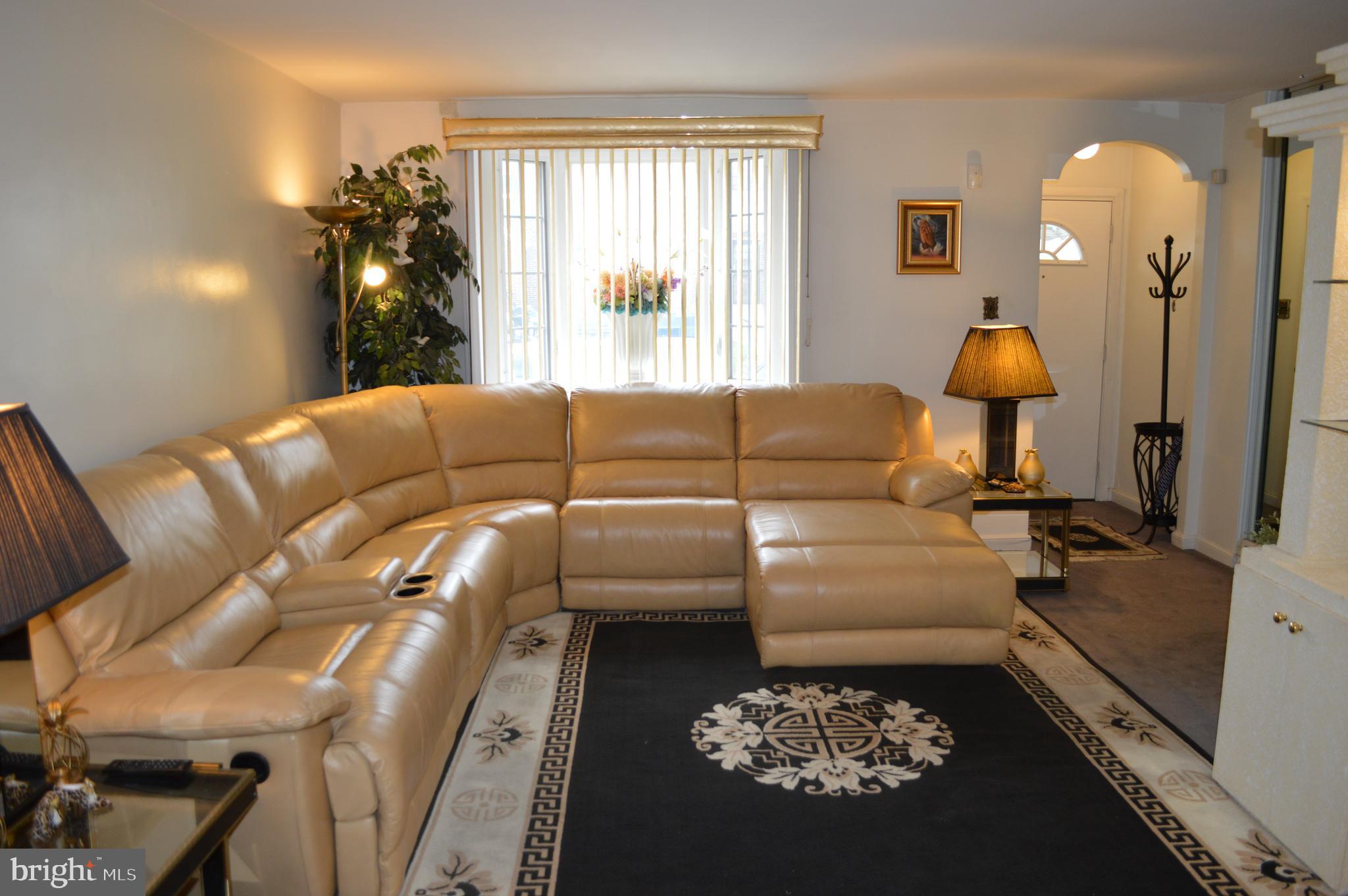 CASTOR GARDENS - Residential