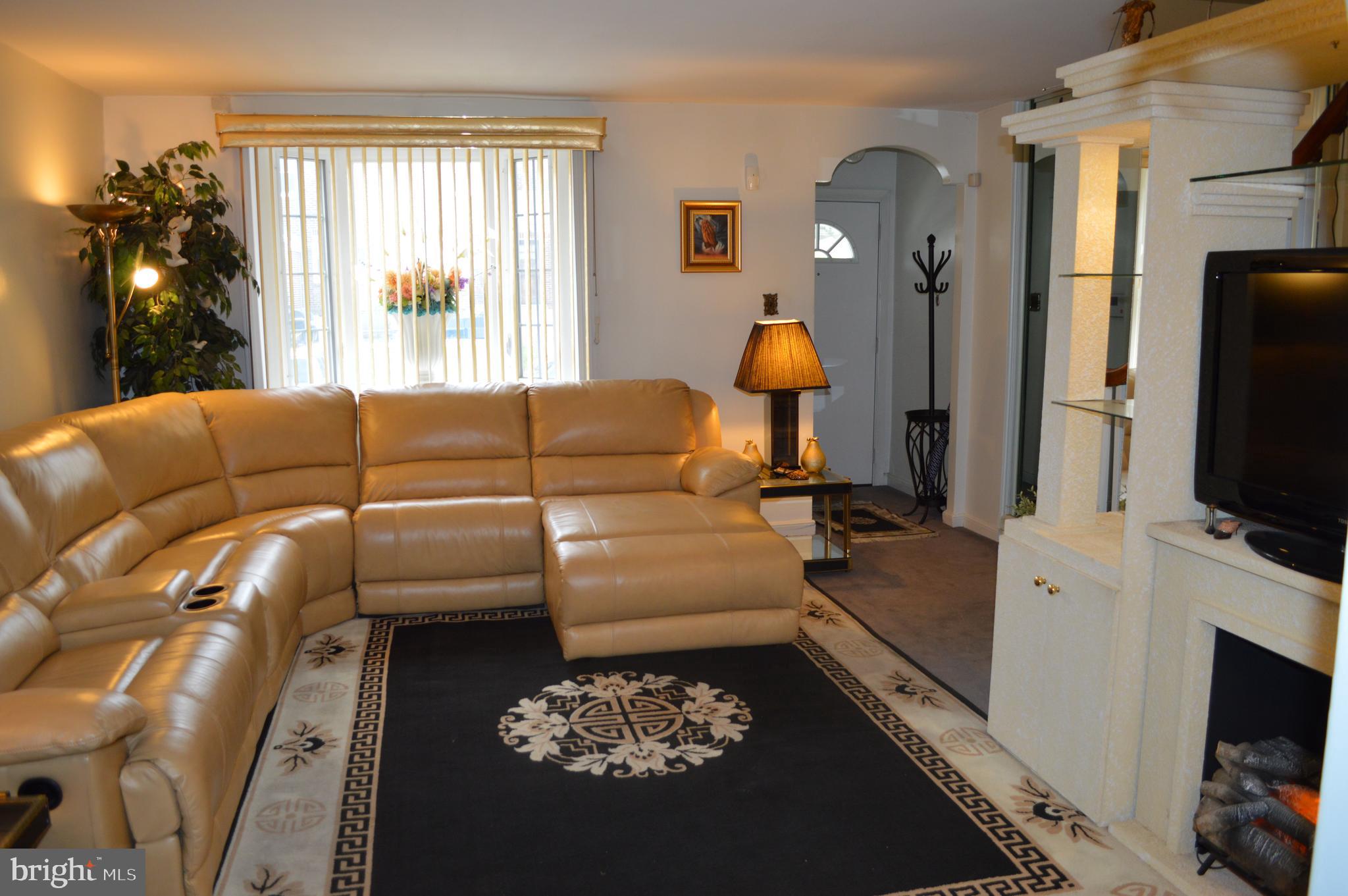 CASTOR GARDENS - Residential