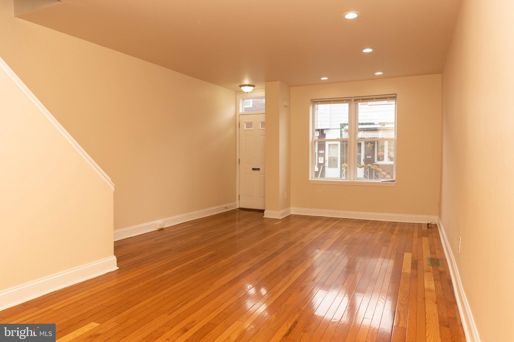 WHITMAN - Residential