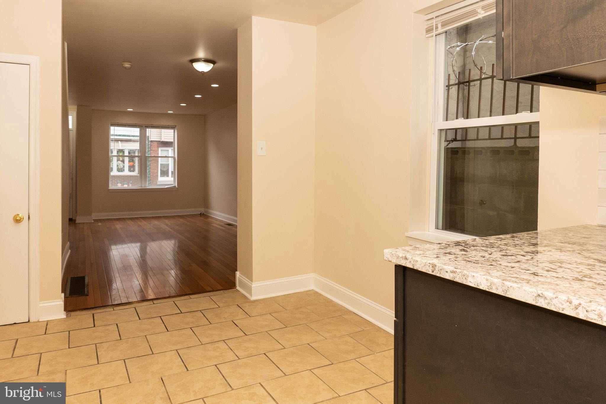 WHITMAN - Residential