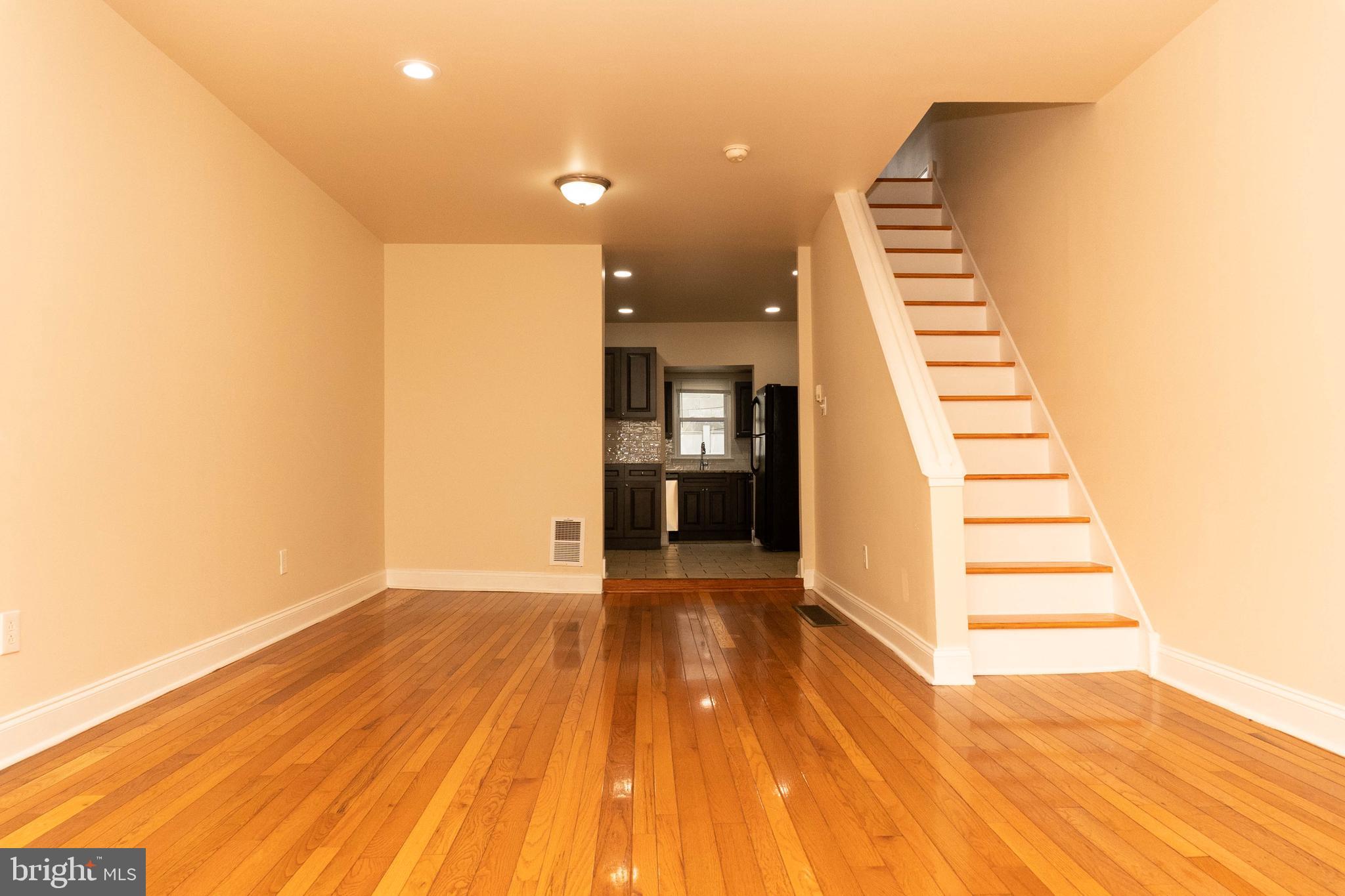 WHITMAN - Residential