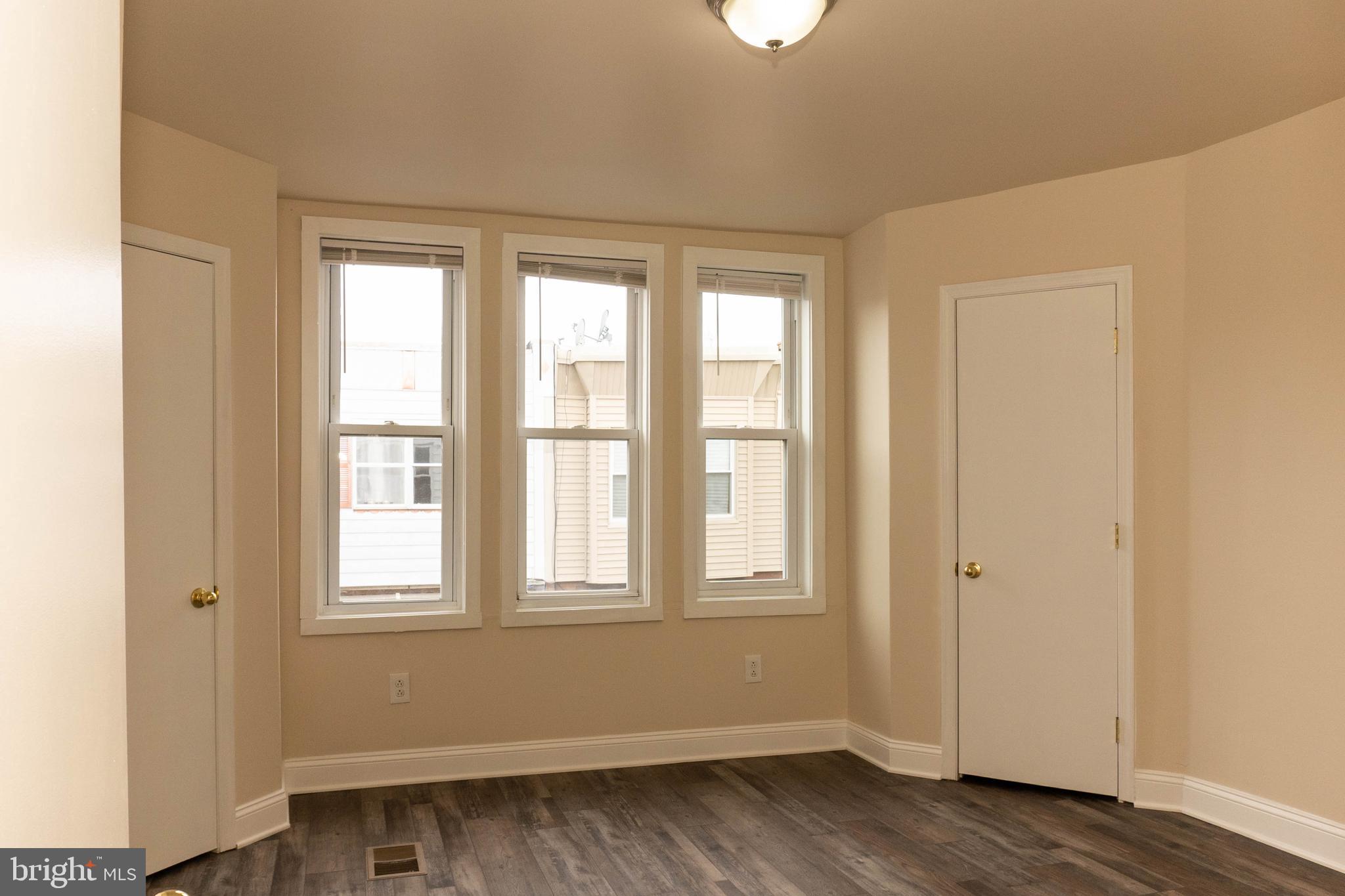 WHITMAN - Residential