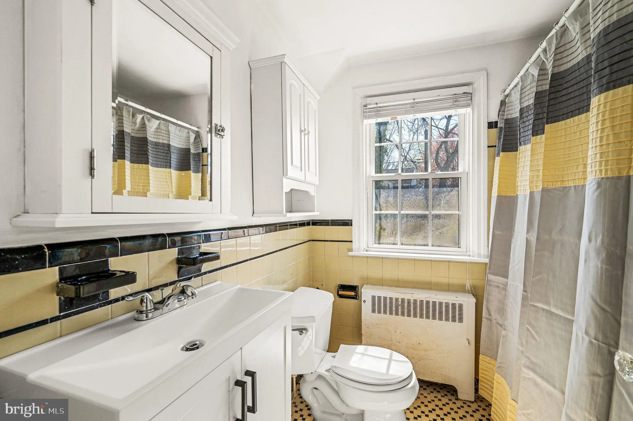 Wynnewood, Pennsylvania 19096, United States, 3 Bedrooms Bedrooms, ,2 BathroomsBathrooms,Residential,Pending,113117