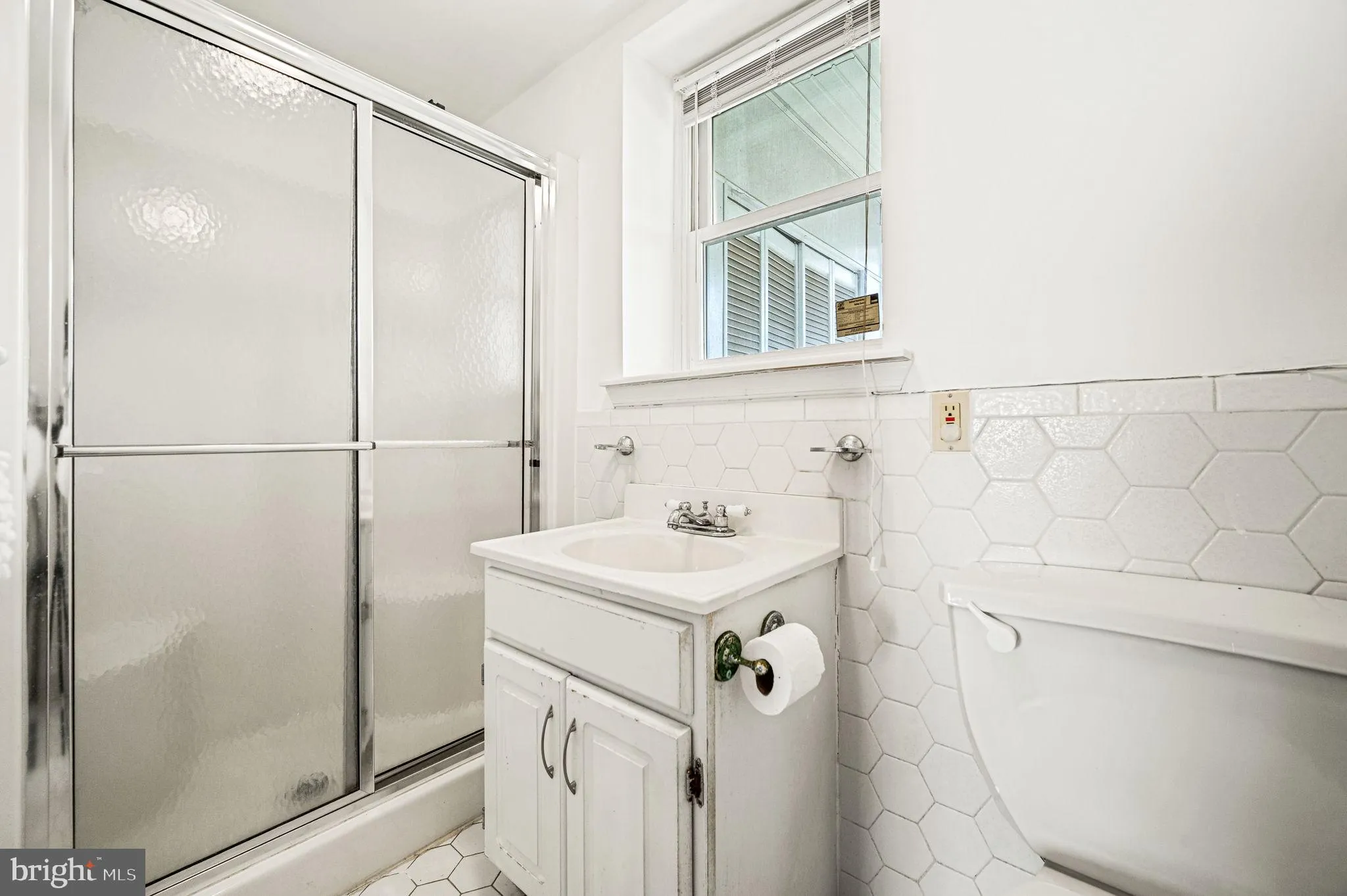 Wynnewood, Pennsylvania 19096, United States, 3 Bedrooms Bedrooms, ,2 BathroomsBathrooms,Residential,Pending,113117