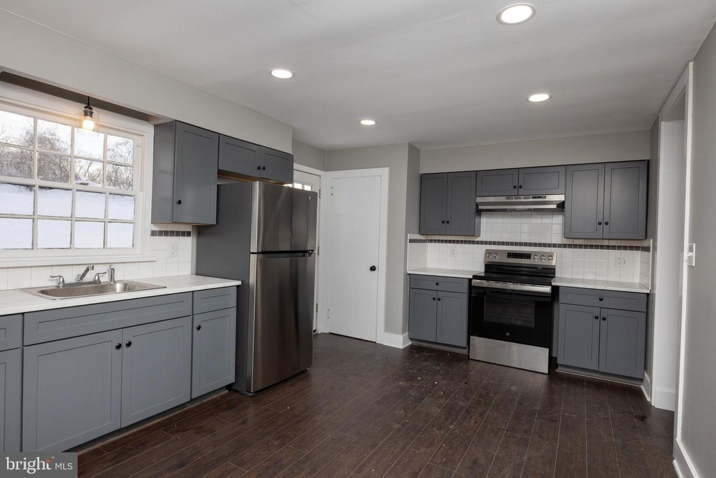 Photo of 6192 Lower York Road #B, NEW HOPE, PA 18938 (MLS # PABU2111230)