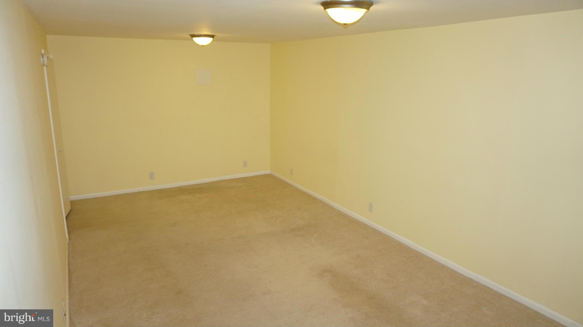 STAFFORD MEADOWS - Residential Lease