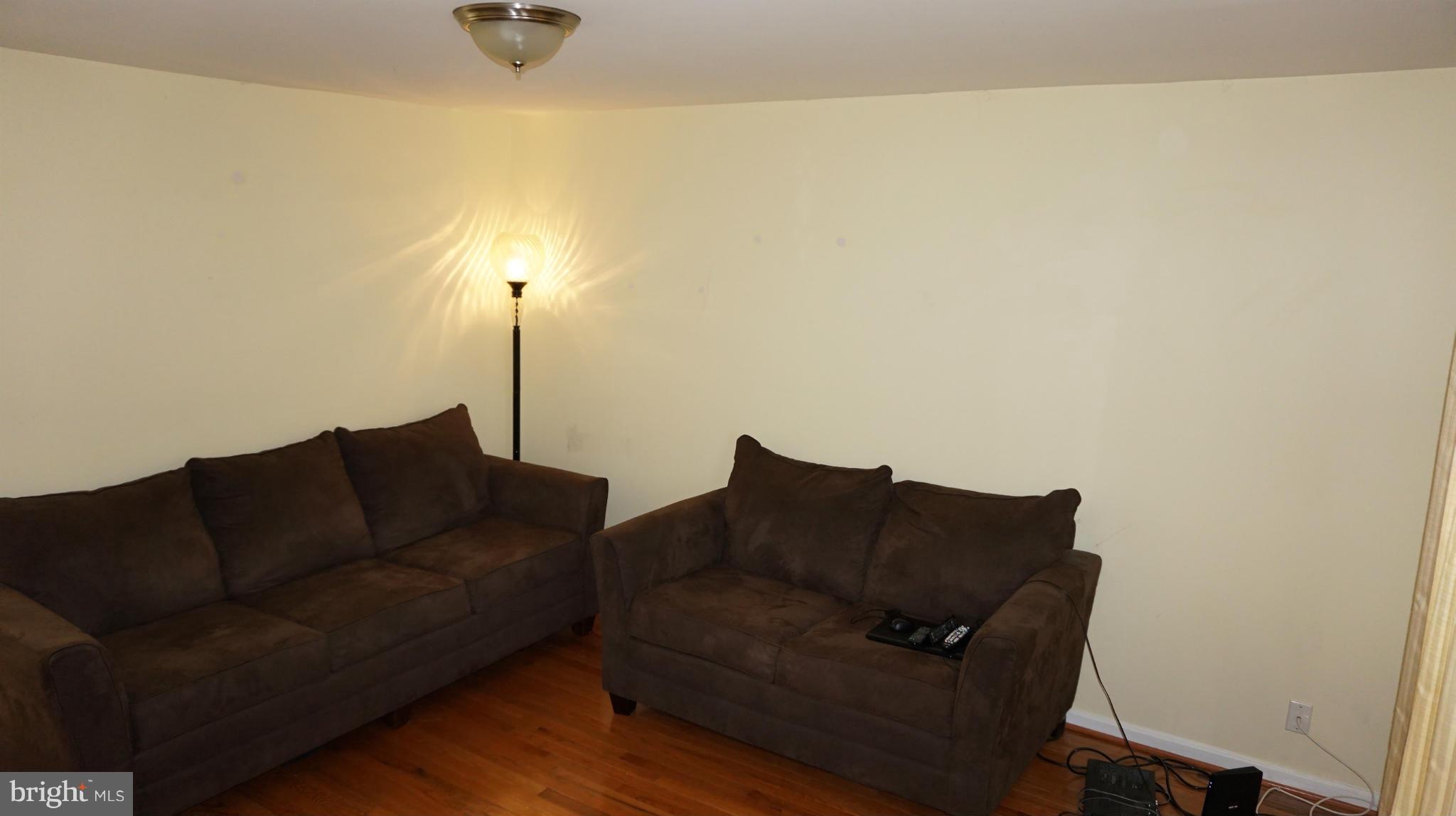 STAFFORD MEADOWS - Residential Lease