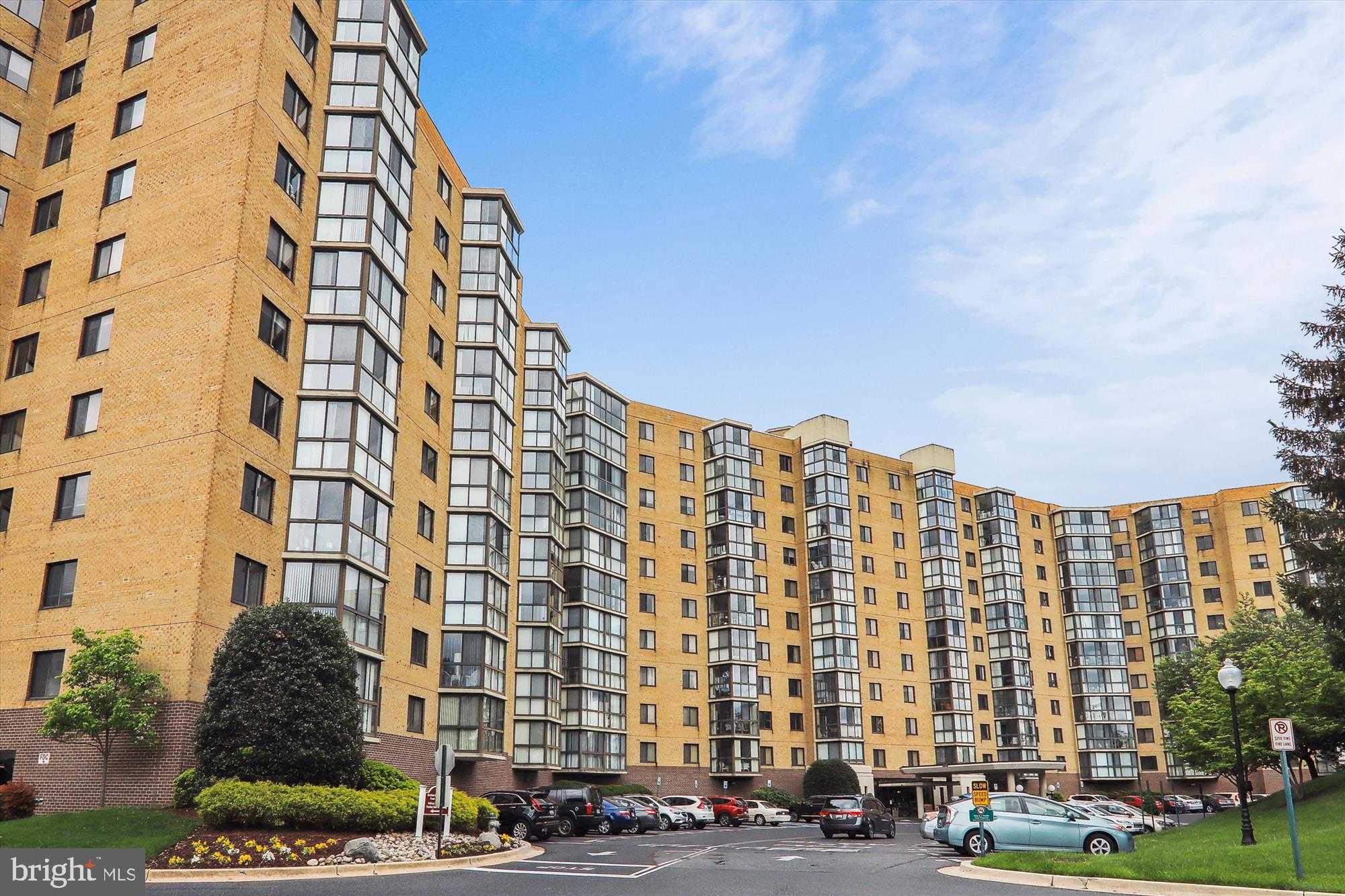 LEISURE WORLD - Residential