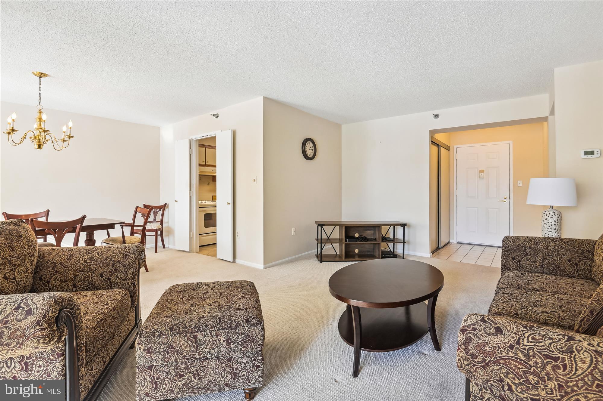 LEISURE WORLD - Residential