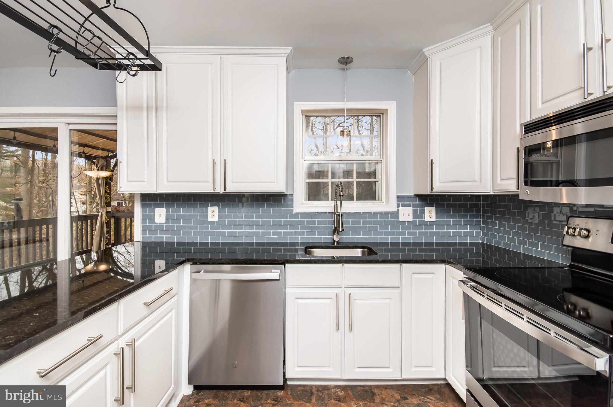 LAKE RIDGE - Residential Lease