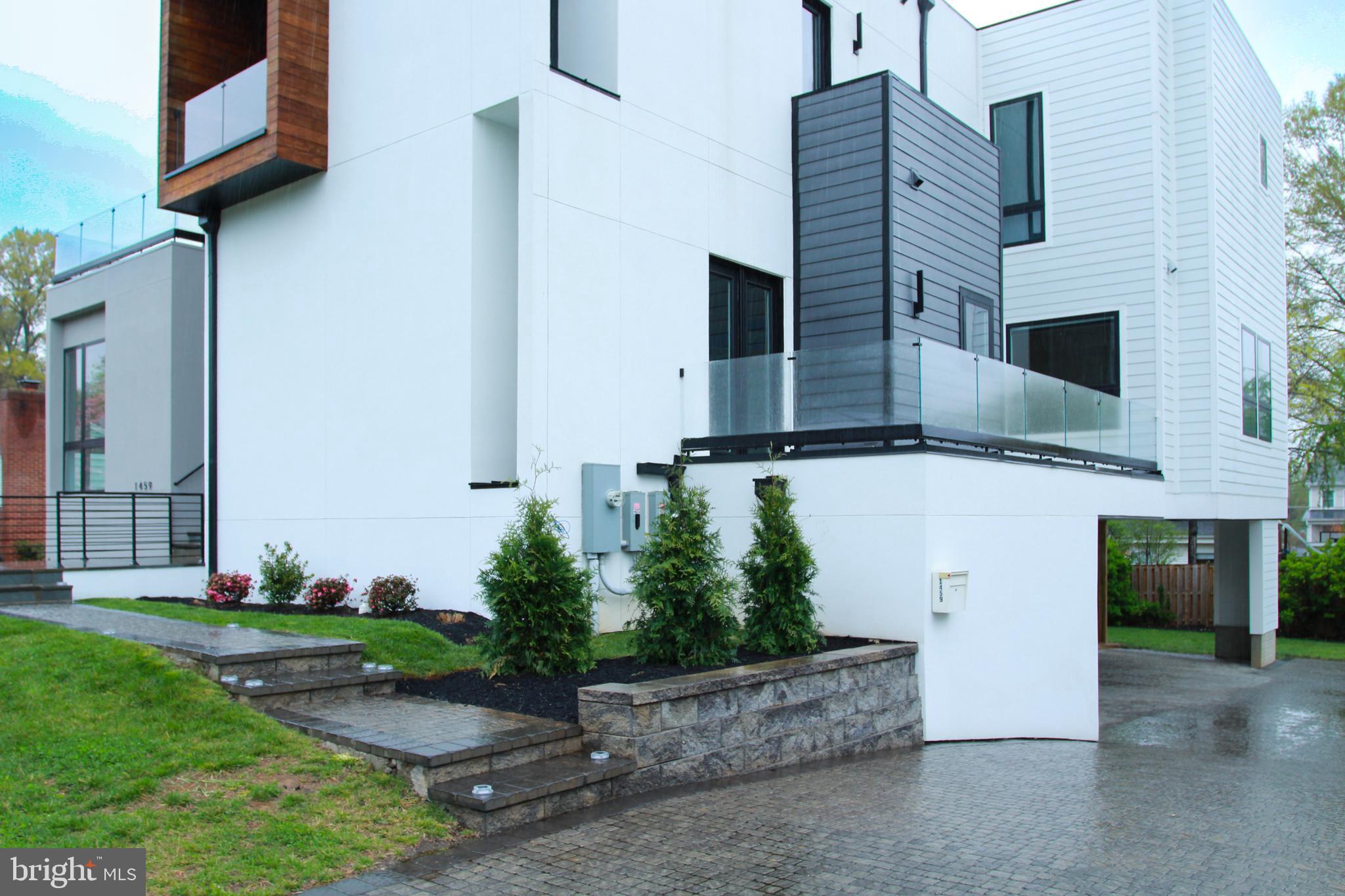 1459 DEWBERRY COURT