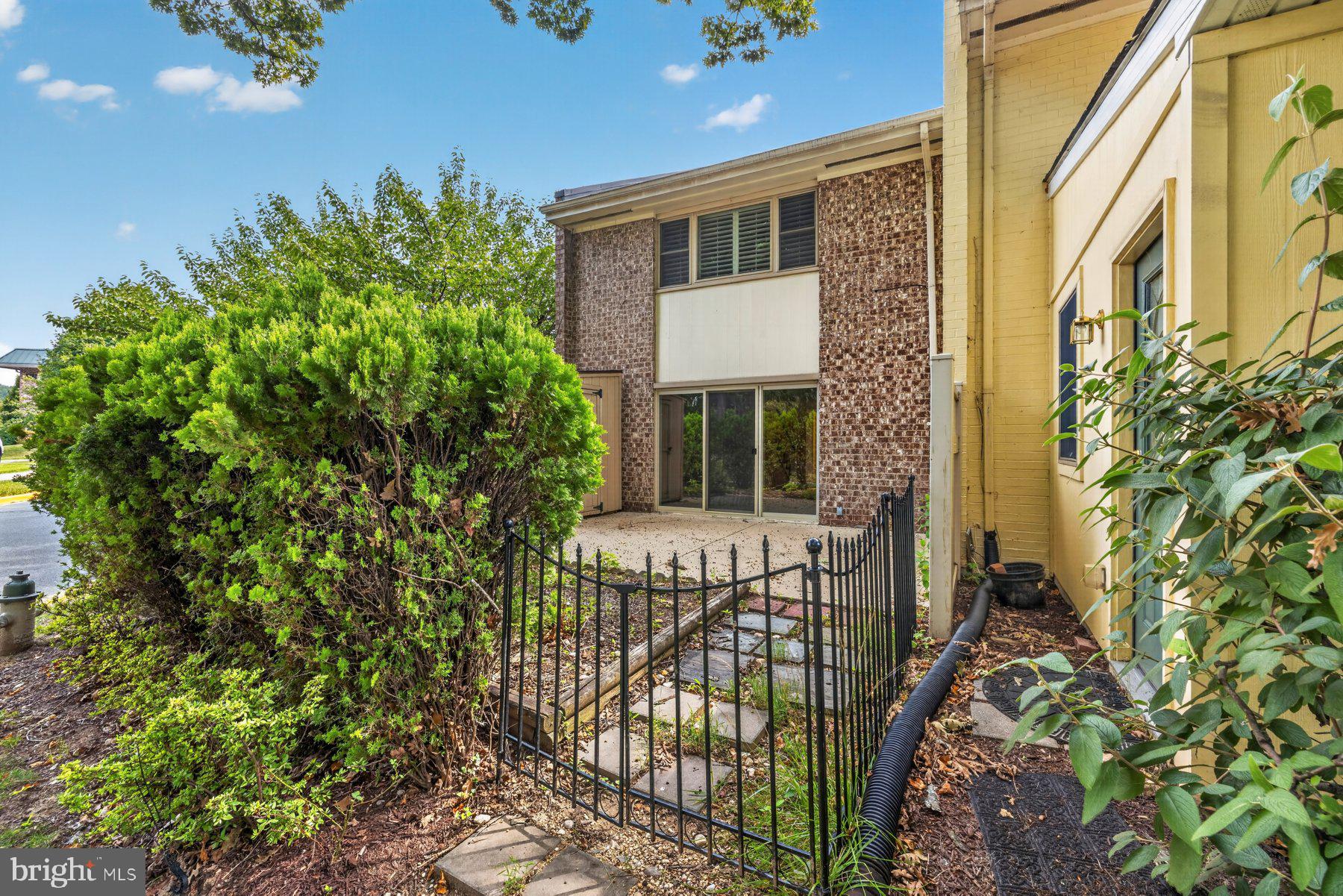 3498 GLENEAGLES DRIVE 79-F